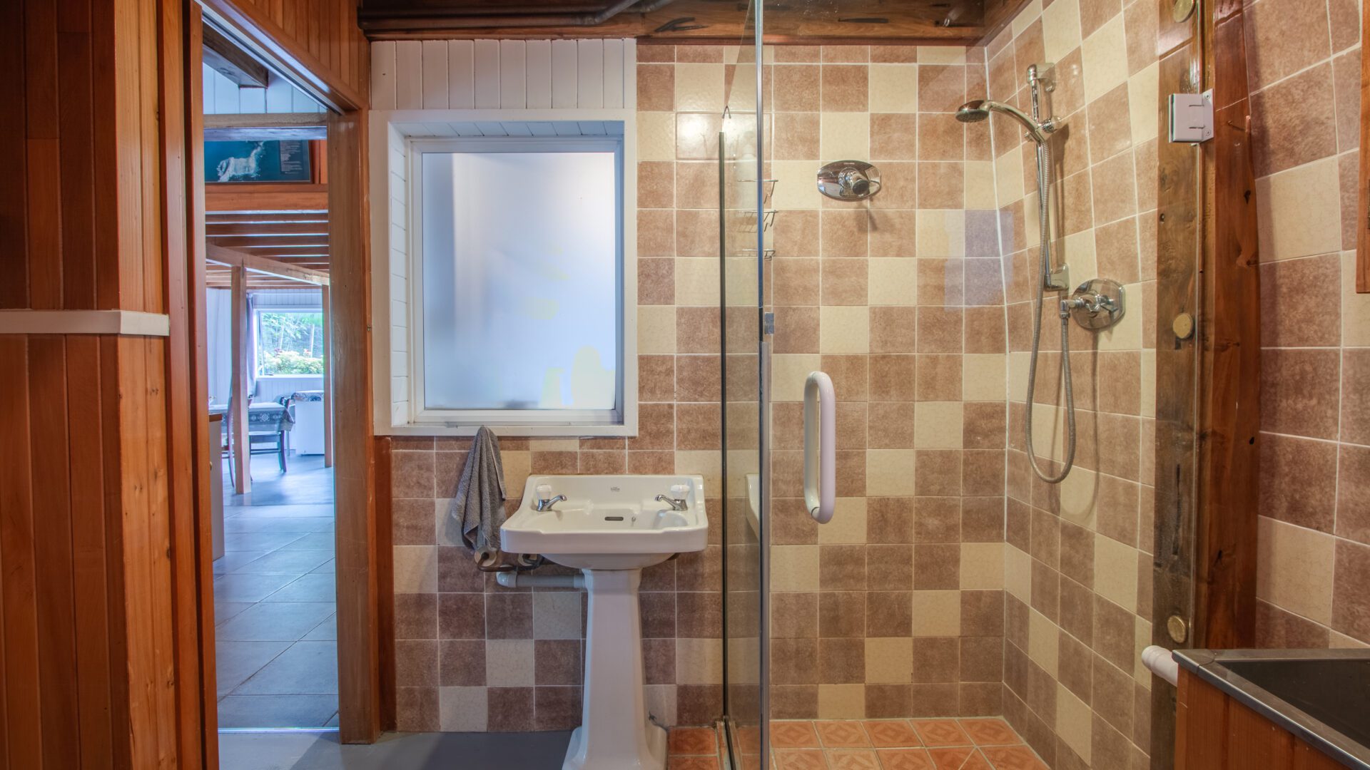 148373054__1747691799-10295-IMG4803-HDR-Edit