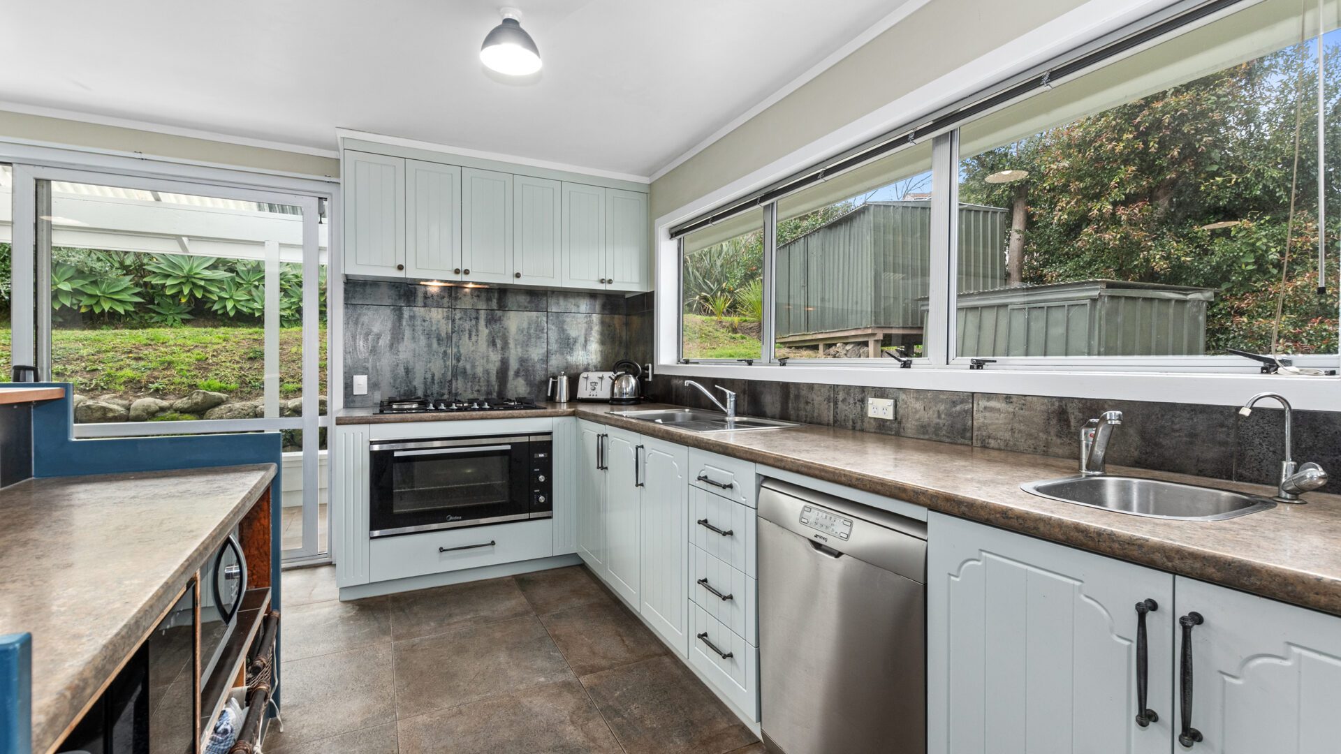 163305467__1757874206-102656-021Open2viewID597400-PungaGroveAve52