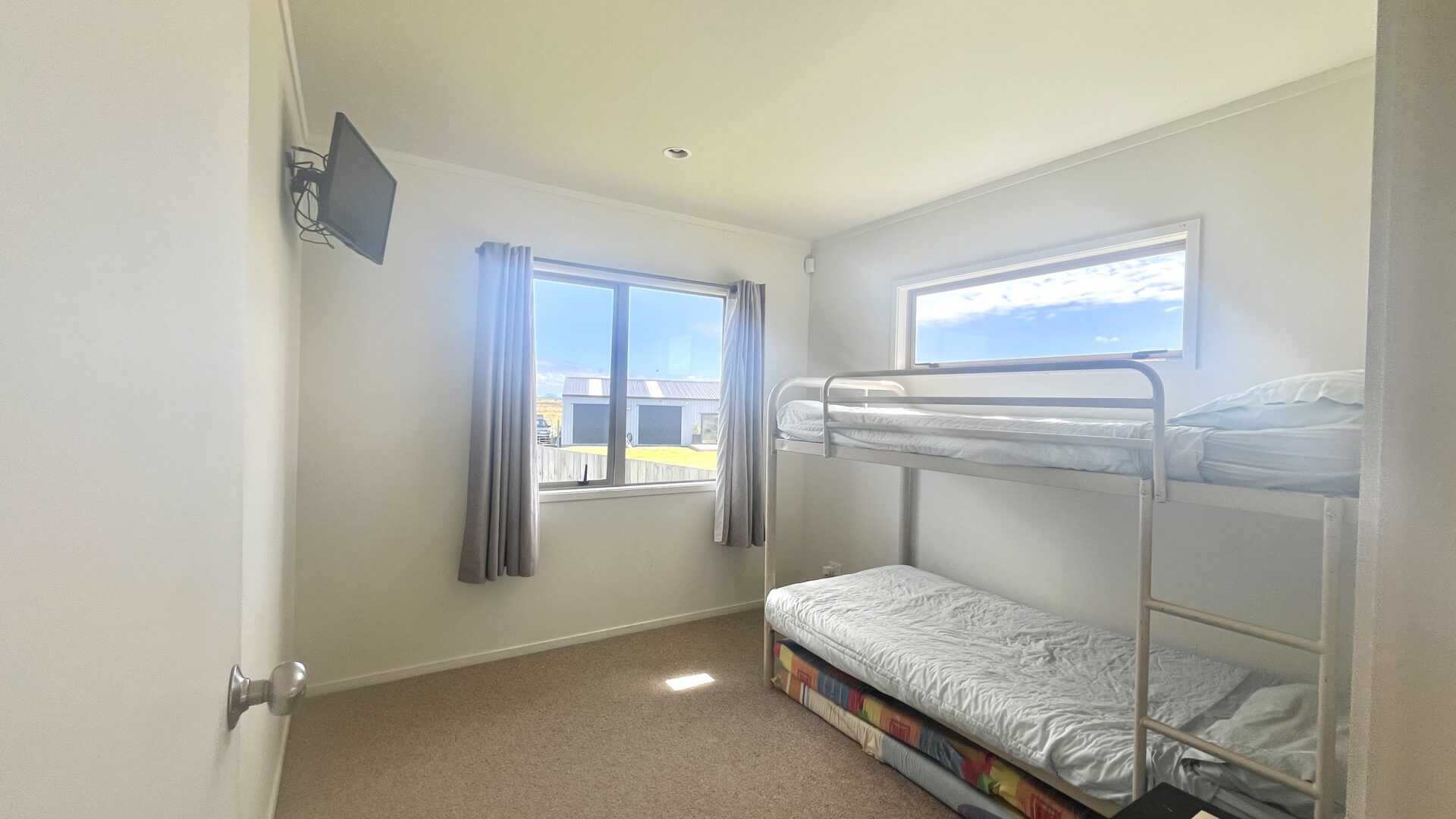 164442383__1758433340-64067-IMG7669