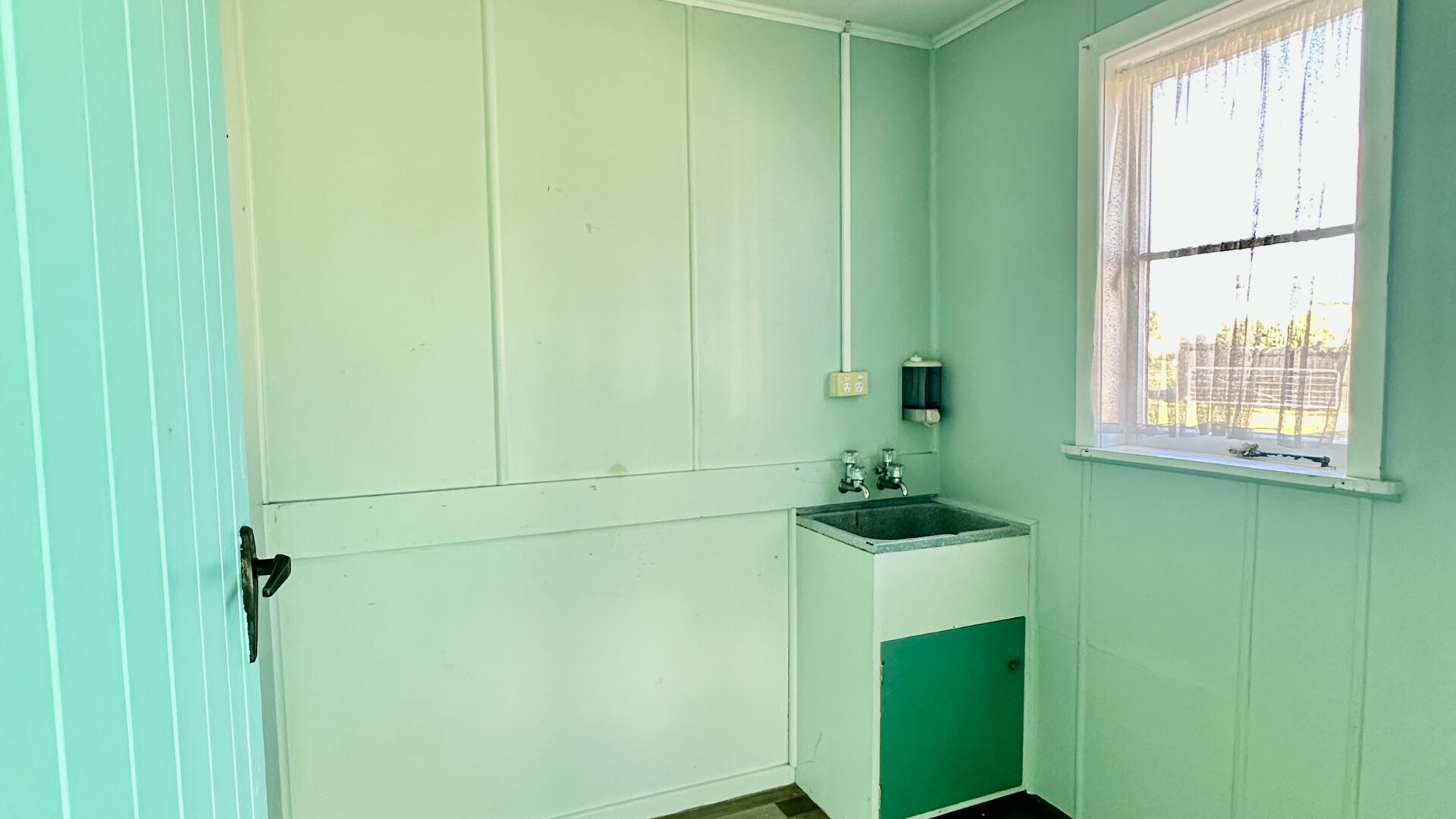 156181235__1753067415-65273-IMG3809