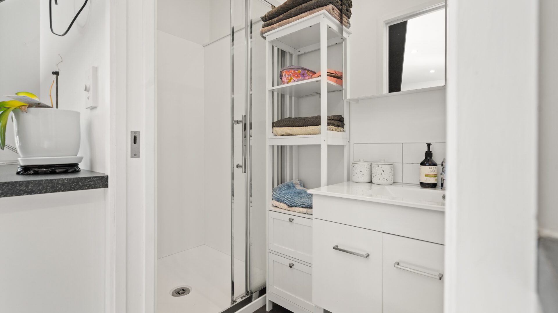 166566928__1759709095-30183-34MatarikiPlace-37