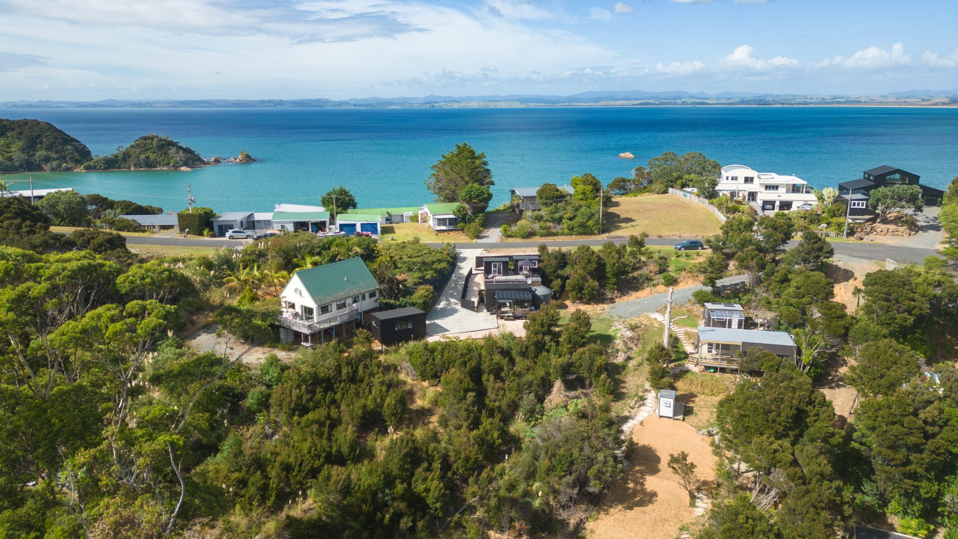 166566942__1759709112-44086-34MatarikiPlace-5