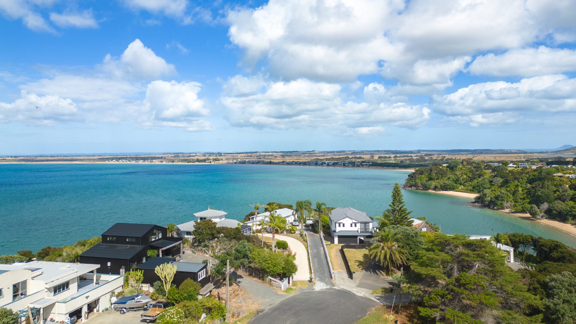 166566949__1759709120-30182-34MatarikiPlace-9