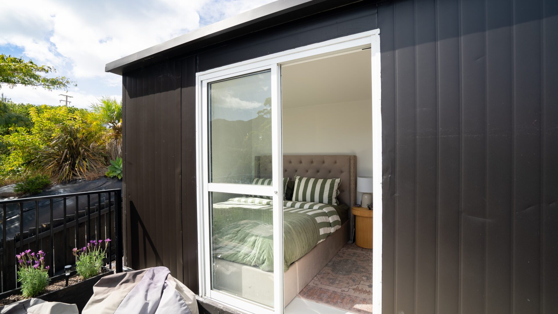 166567001__1759709147-196395-34MatarikiPlace-19