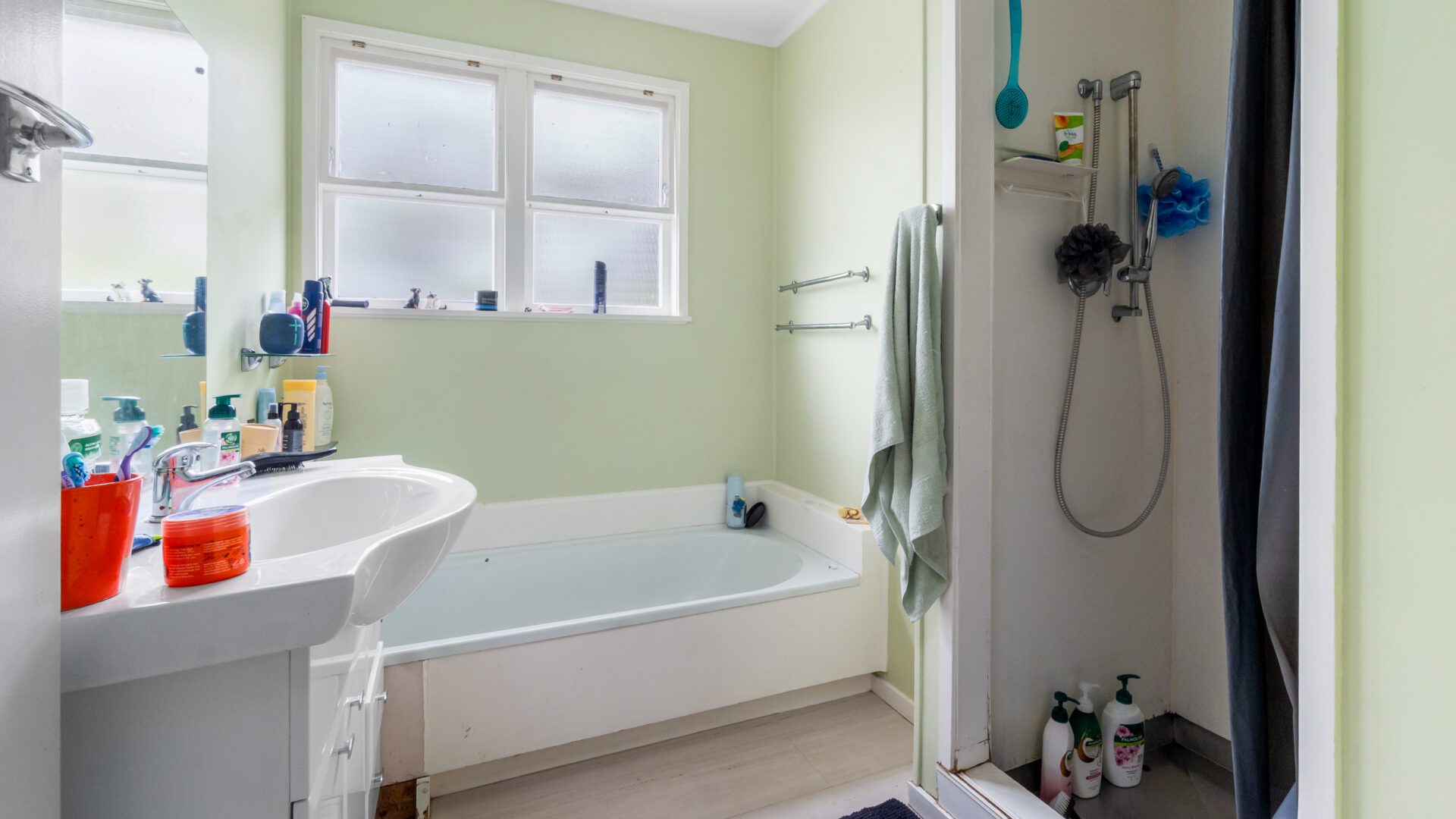 168369236__1760649935-21488-Bathroom