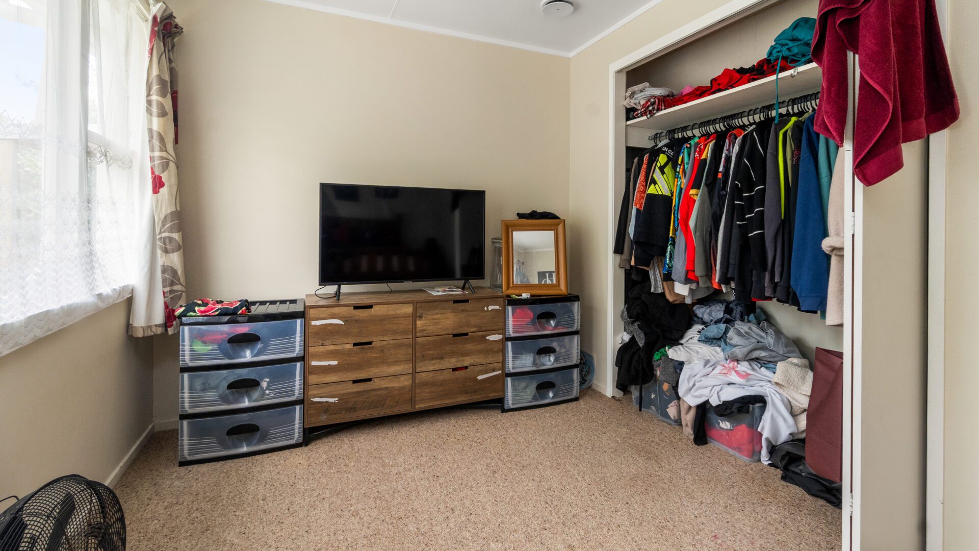 168369247__1760649939-21362-Bedroom2