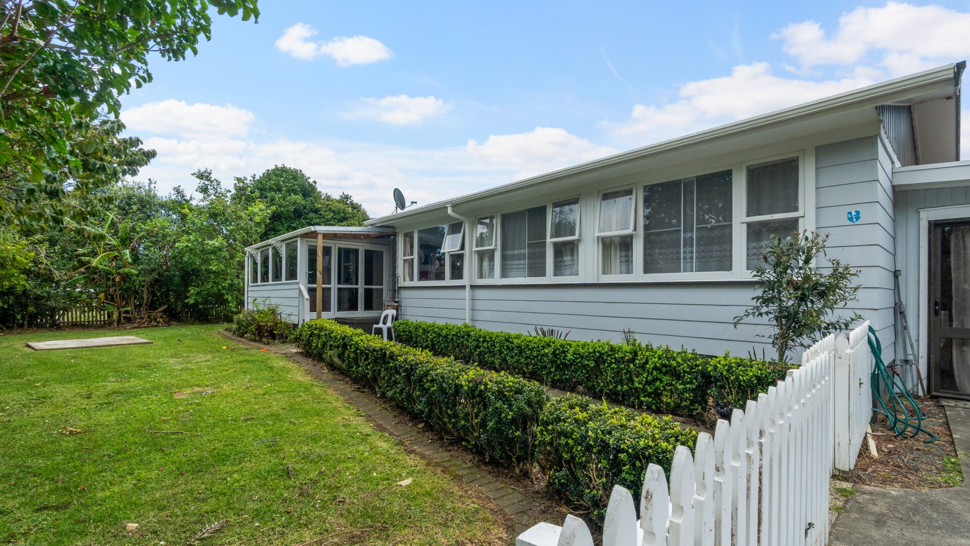 168369313__1760649963-21385-Sideviewhouse.jpg