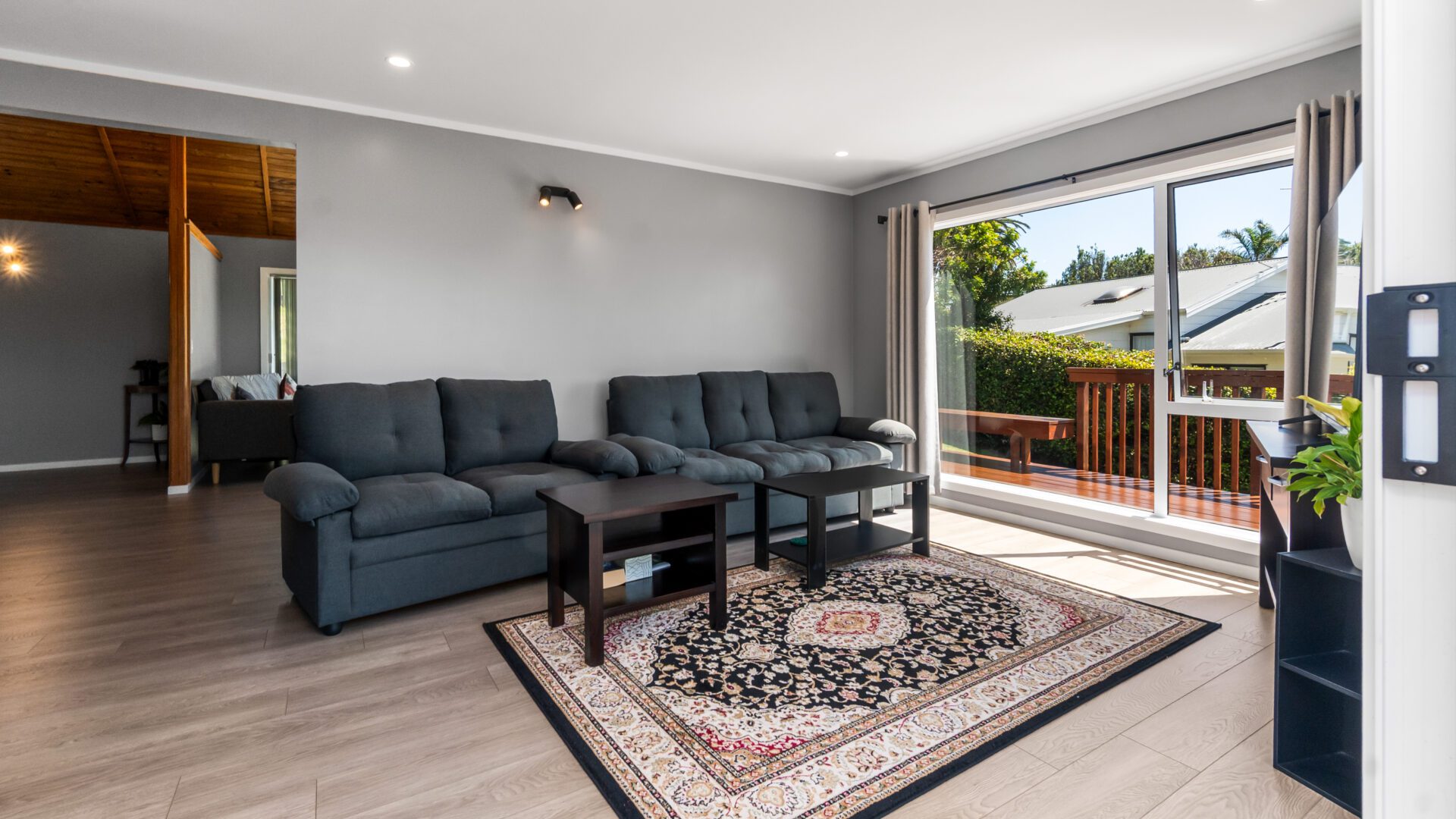 169545481__1761258540-16977-20251017-DSC01693