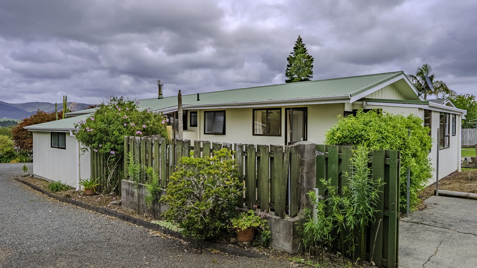 169815925__1761596482-15278-DSC0240-HDR