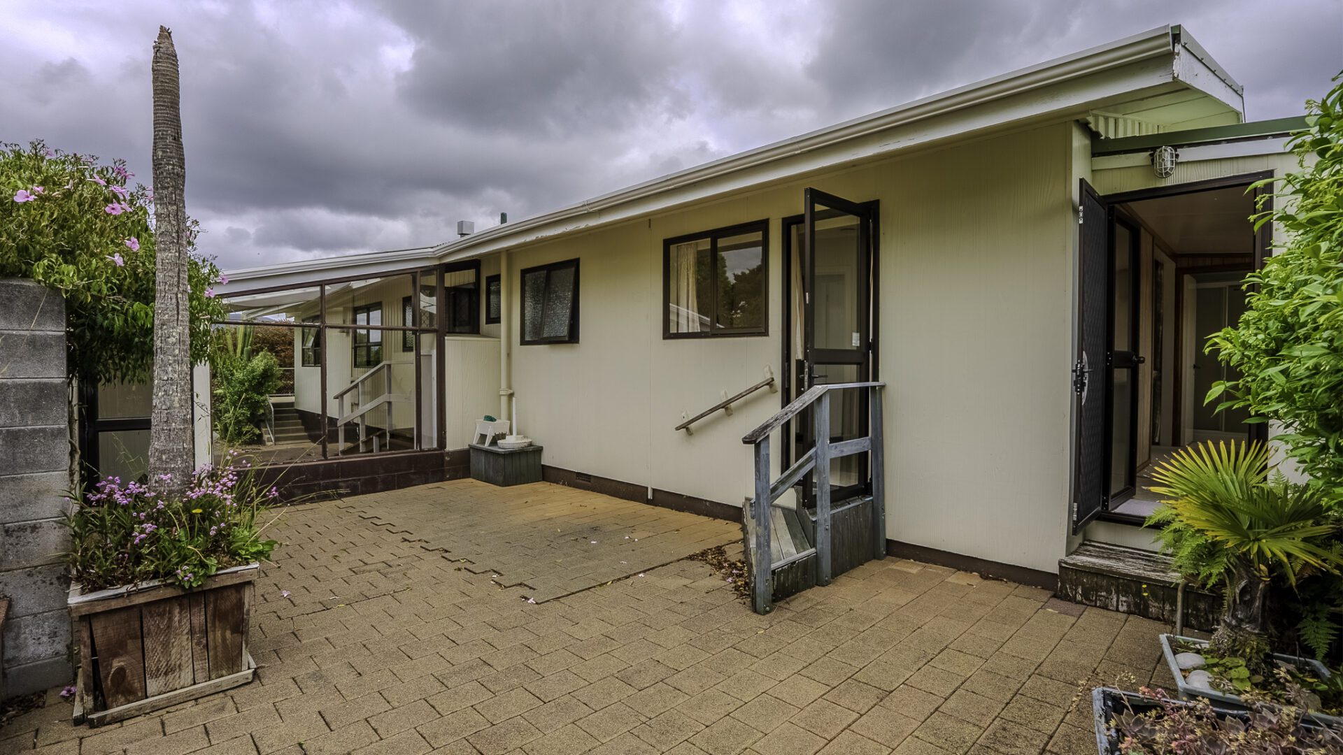 169816016__1761596497-196803-DSC0275-HDR