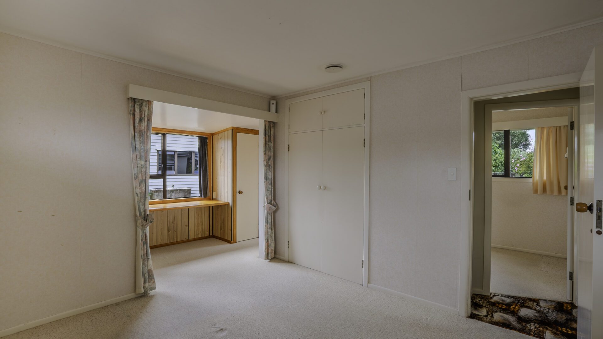 169816114__1761596500-15339-DSC0290-HDR