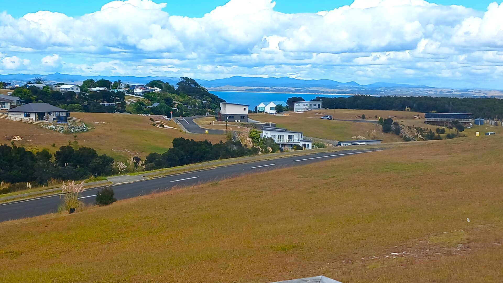 140913664__1742799440-91480-viewdeck