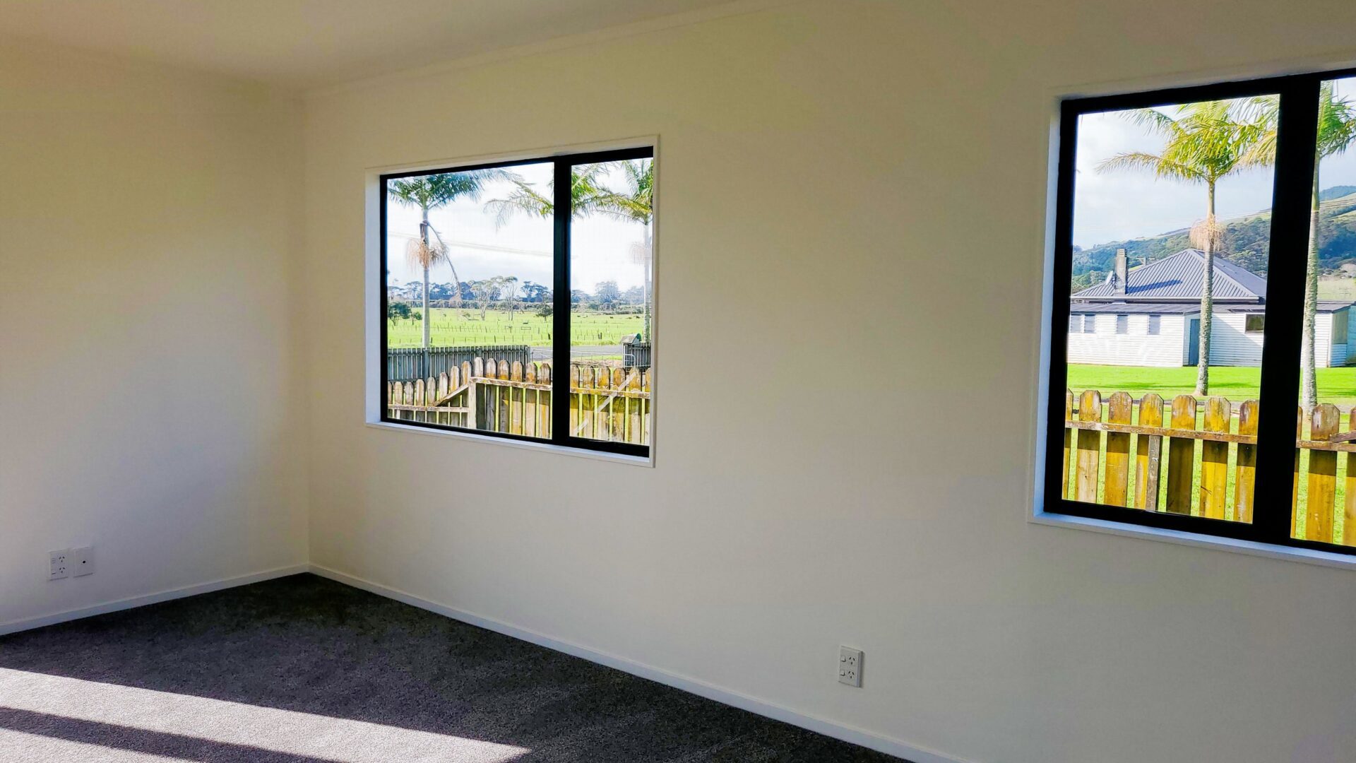 154057042__1751505641-44766-Lounge