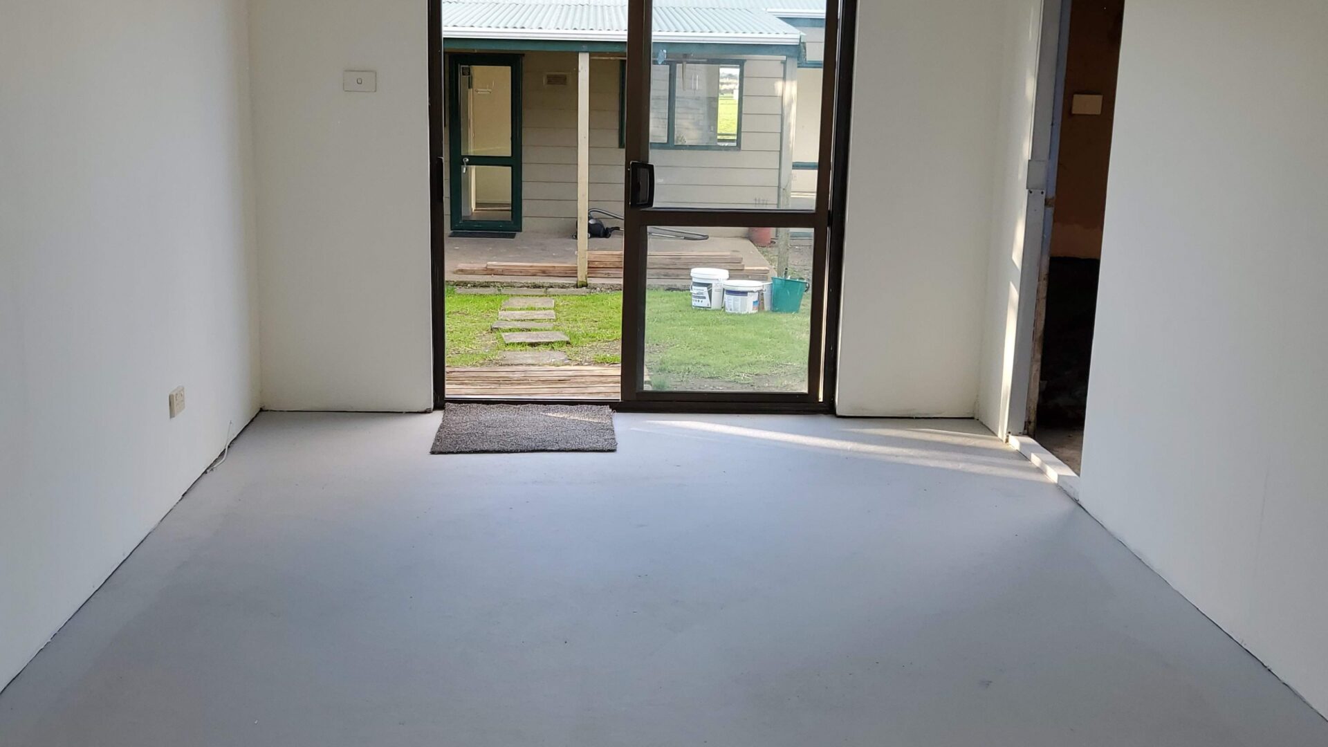 154057043__1751505643-44804-Sleepout2