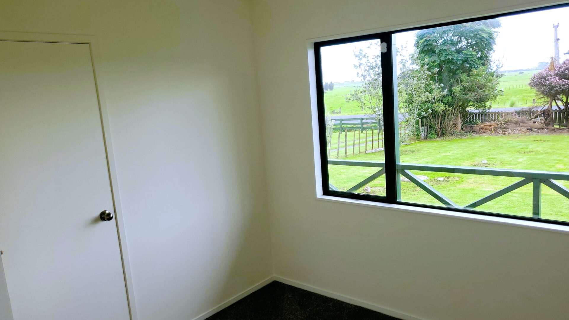 154057188__1751505656-35738-Bed2