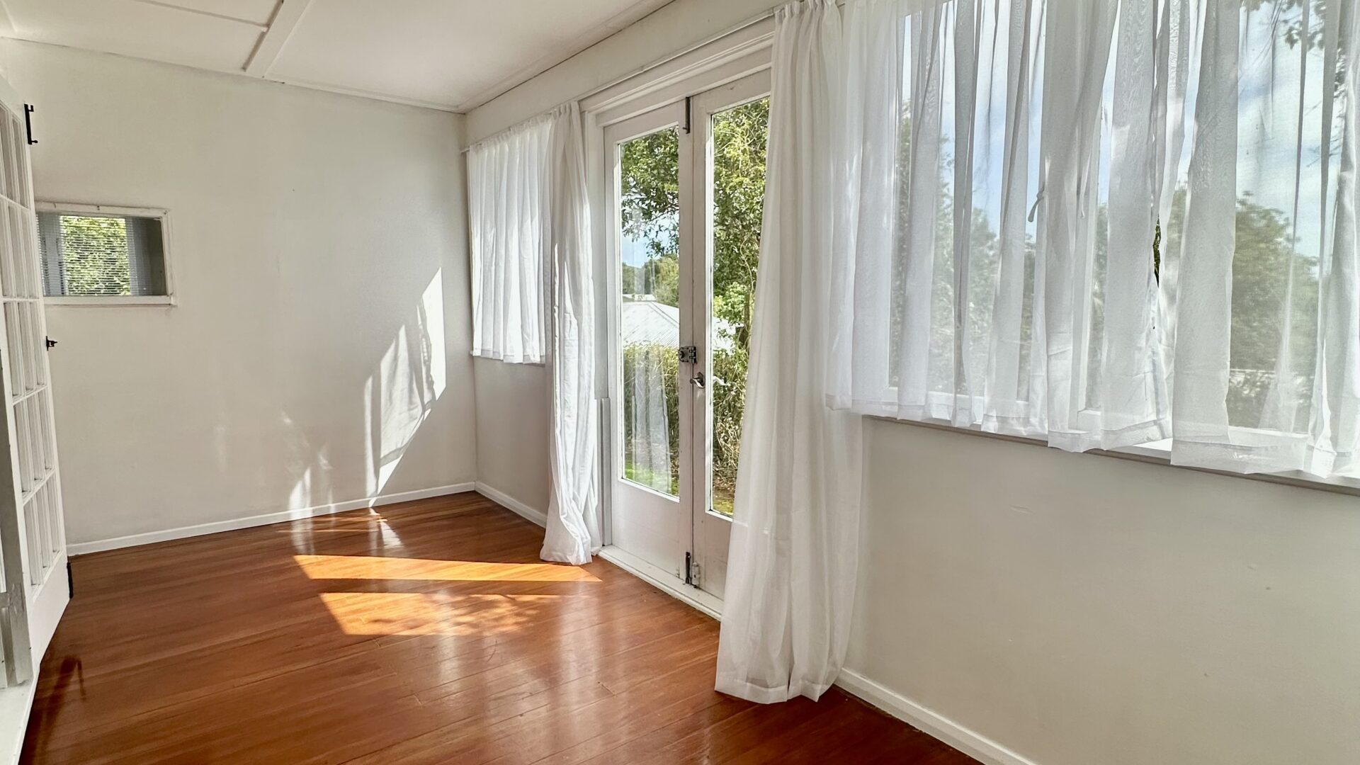 162967624__1757539648-8927-IMG4601