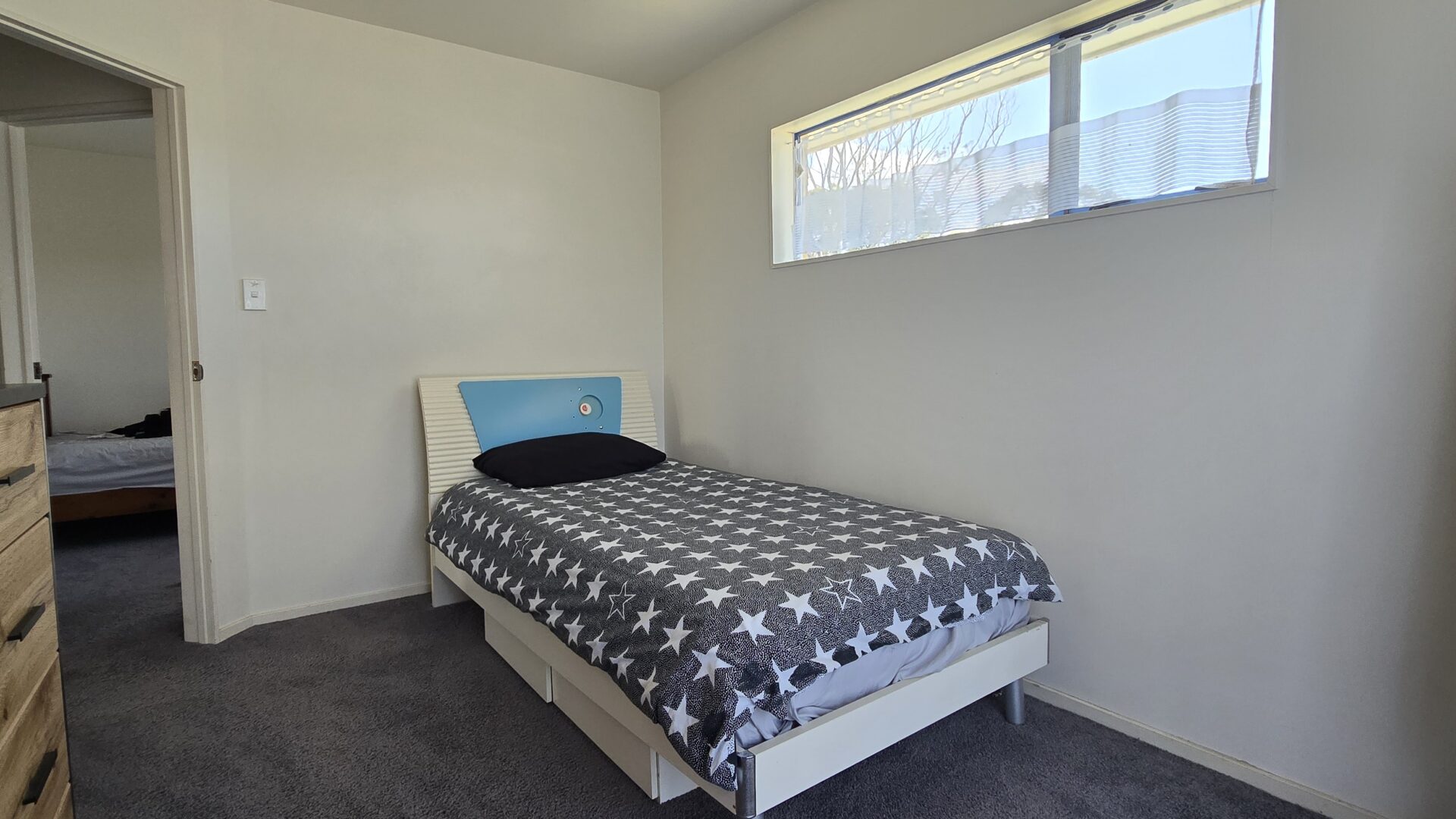 171845883__1762057549-17620575493104040756662882833025