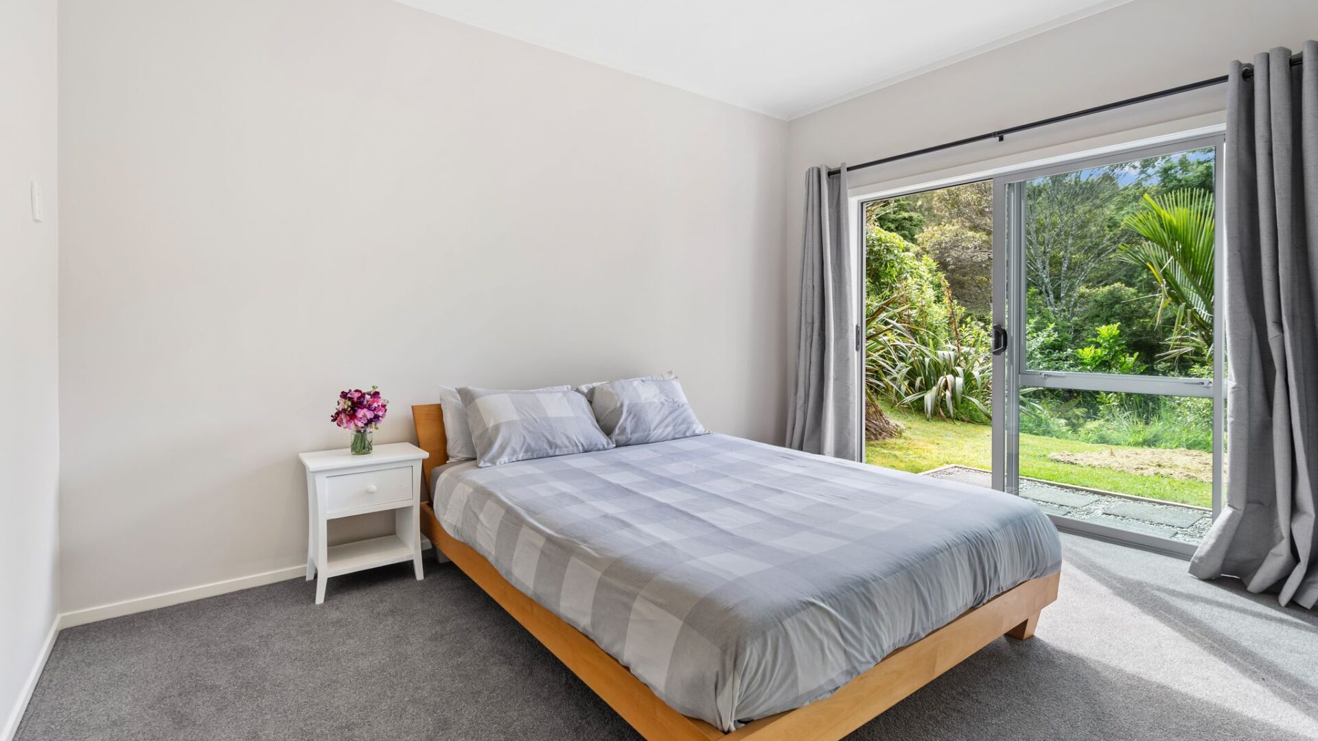 172197120__1762122952-32341-18ClaphamRoad-33