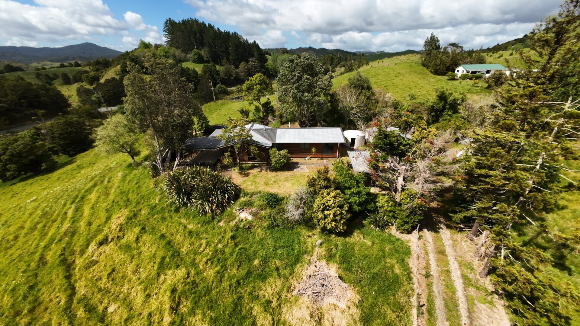 174932508__1763108316-1763108241