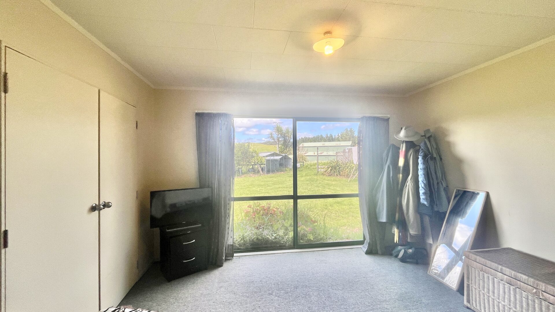 176528417__1764025976-1764025802