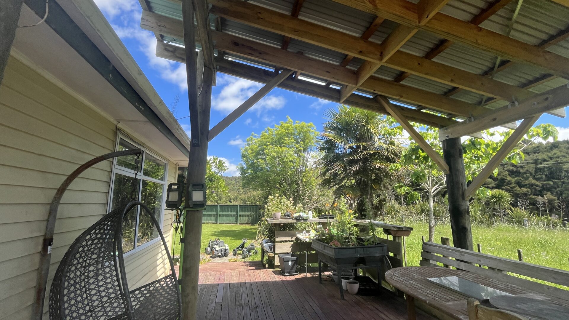 176528532__1764026021-1764025856