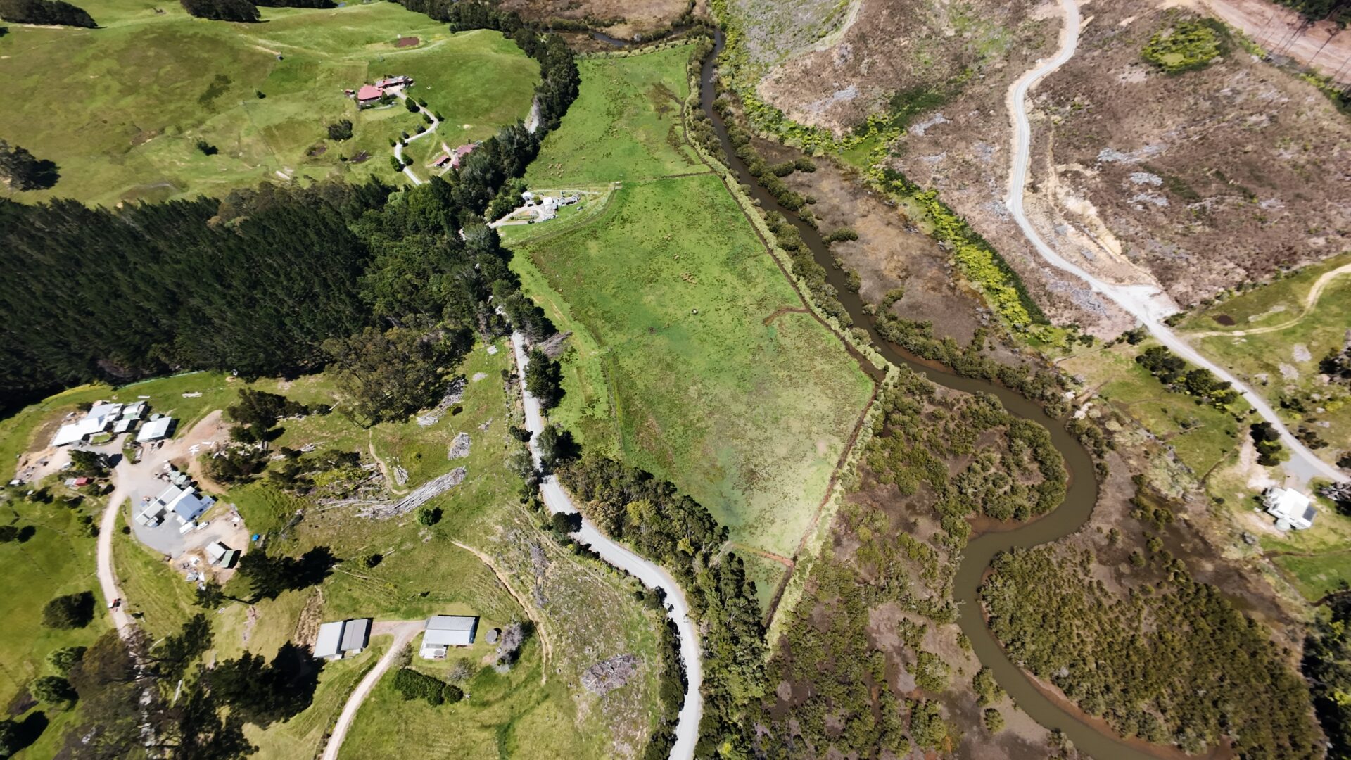 176538611__1764027551-1764027445