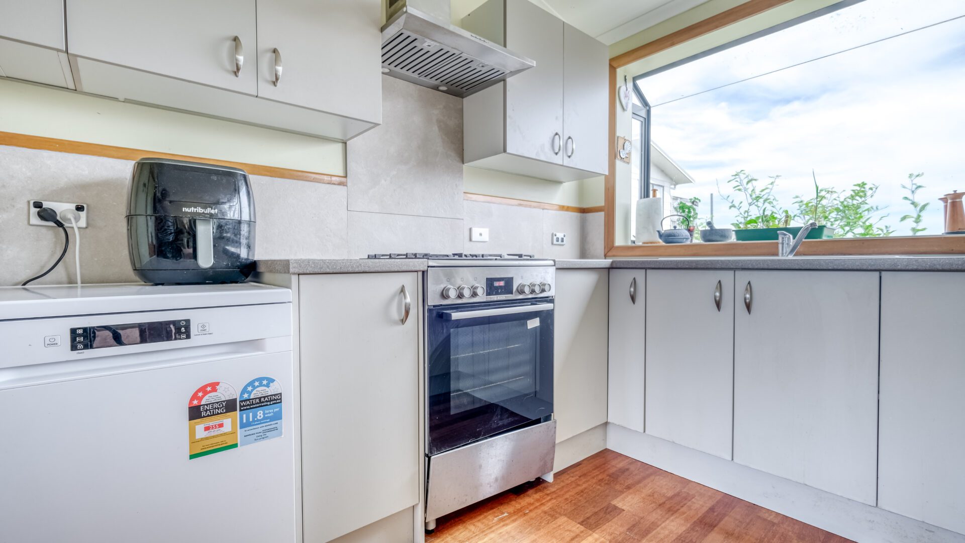 176655392__1764059929-110248-12DoubtlessBayDrive28of44