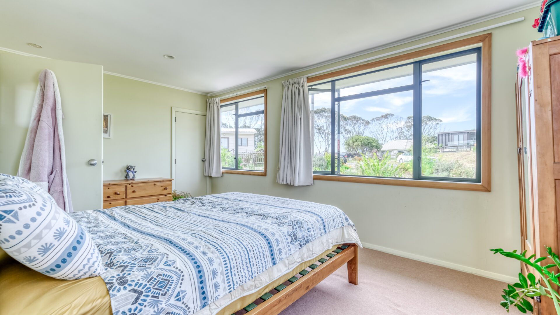 176655396__1764059936-110336-12DoubtlessBayDrive17of44