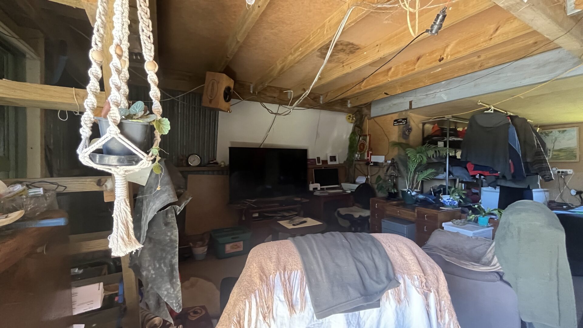 177017332__1764211771-1764211668