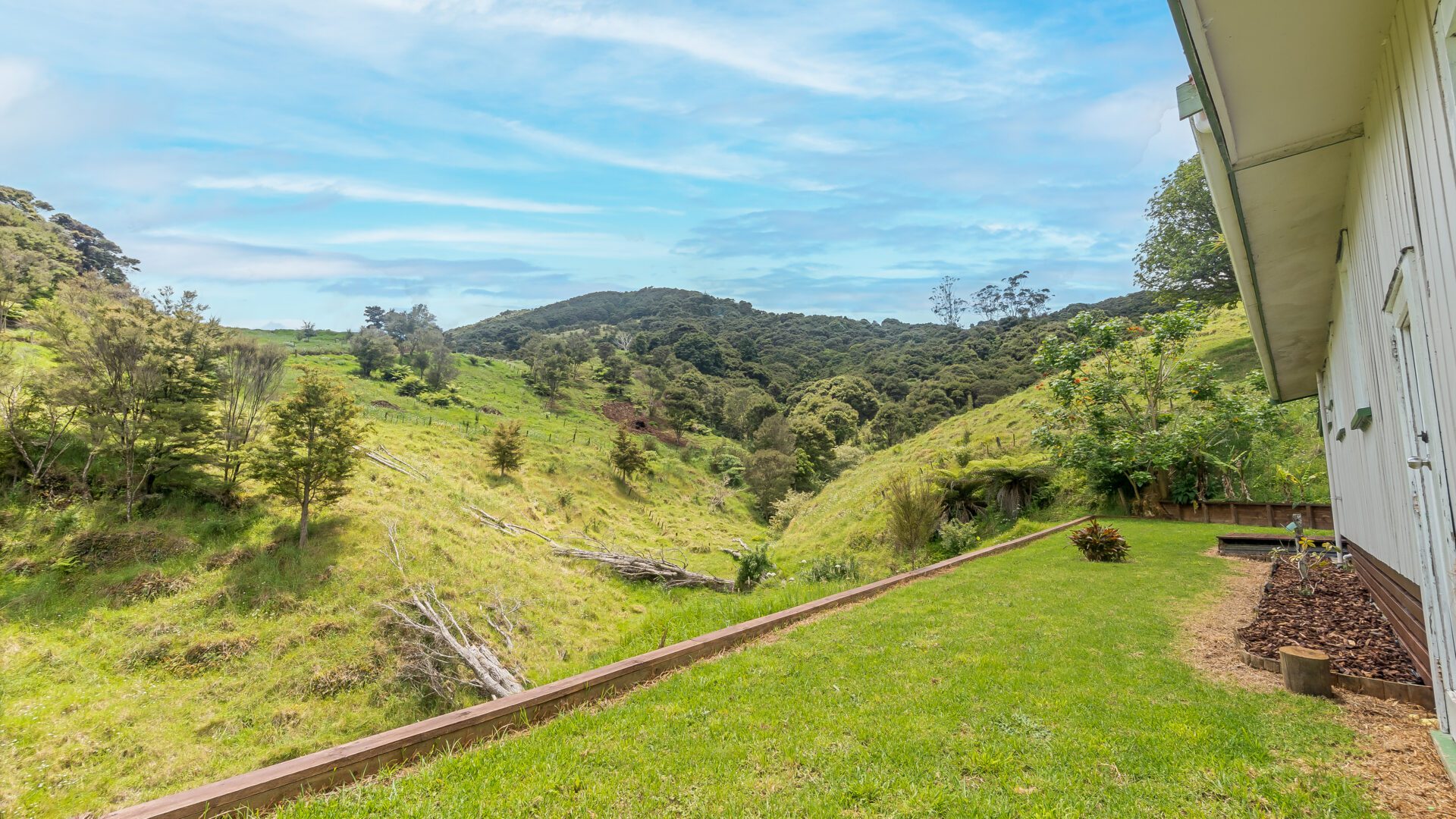 177298295__1764316786-108977-20251120-DSC09789-Edit