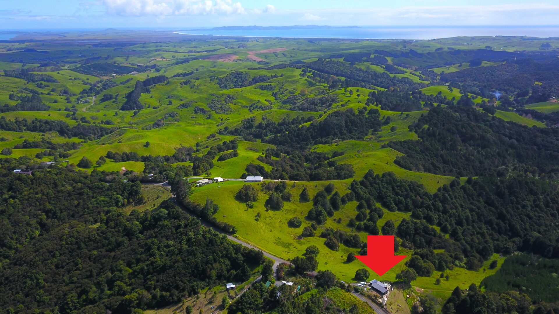 178371929__1764810043-41635-arrow