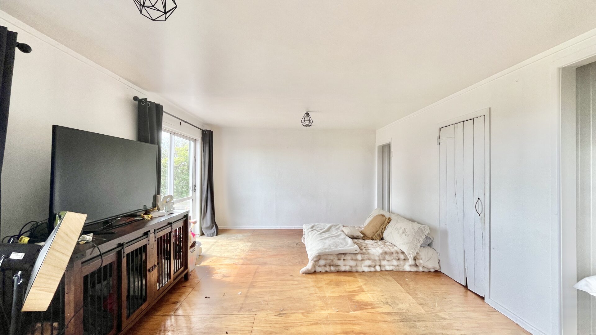 178398911__1764815377-68884-1776476981764614263-1764614228