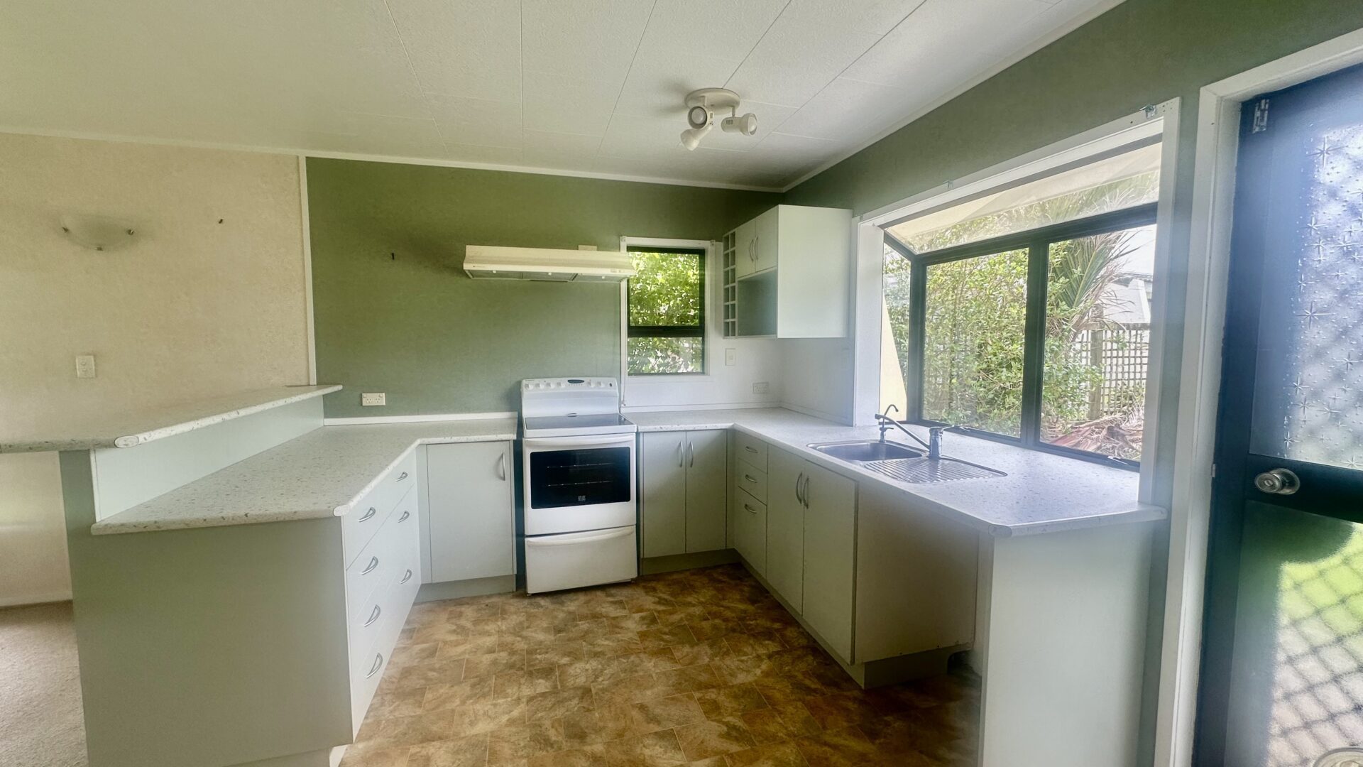 178701176__1765144219-12702-IMG6337