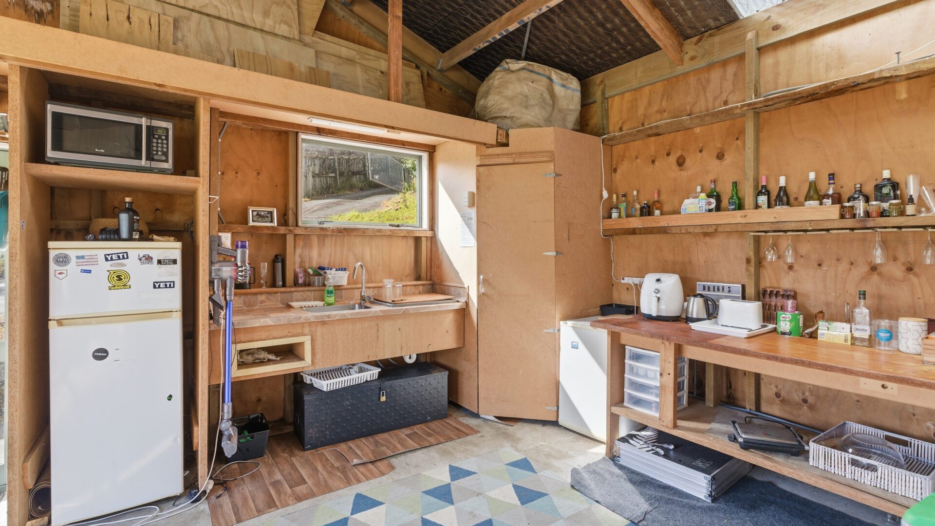 180441928__1765962733-105281-13