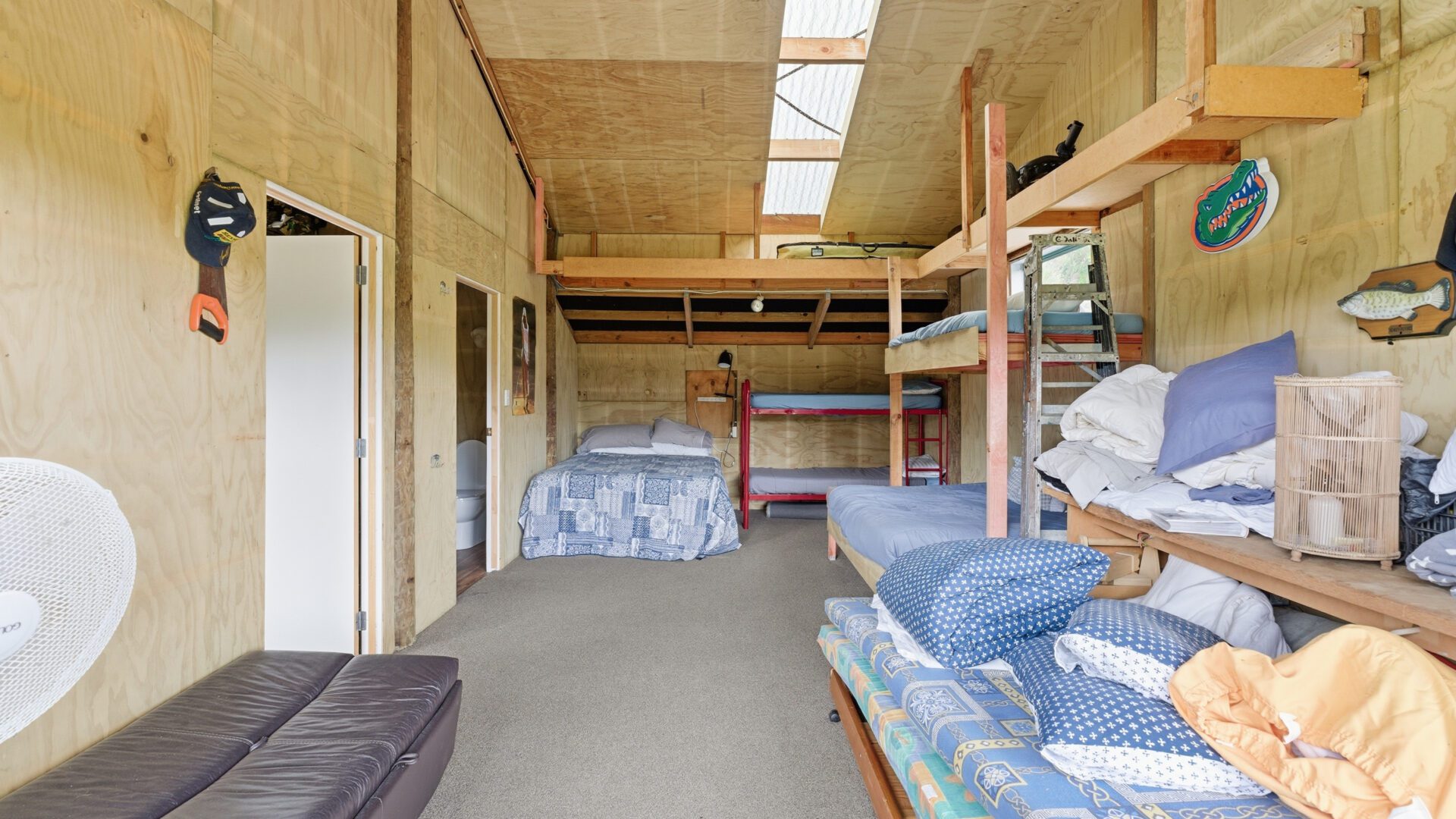 180441954__1765962736-105553-15