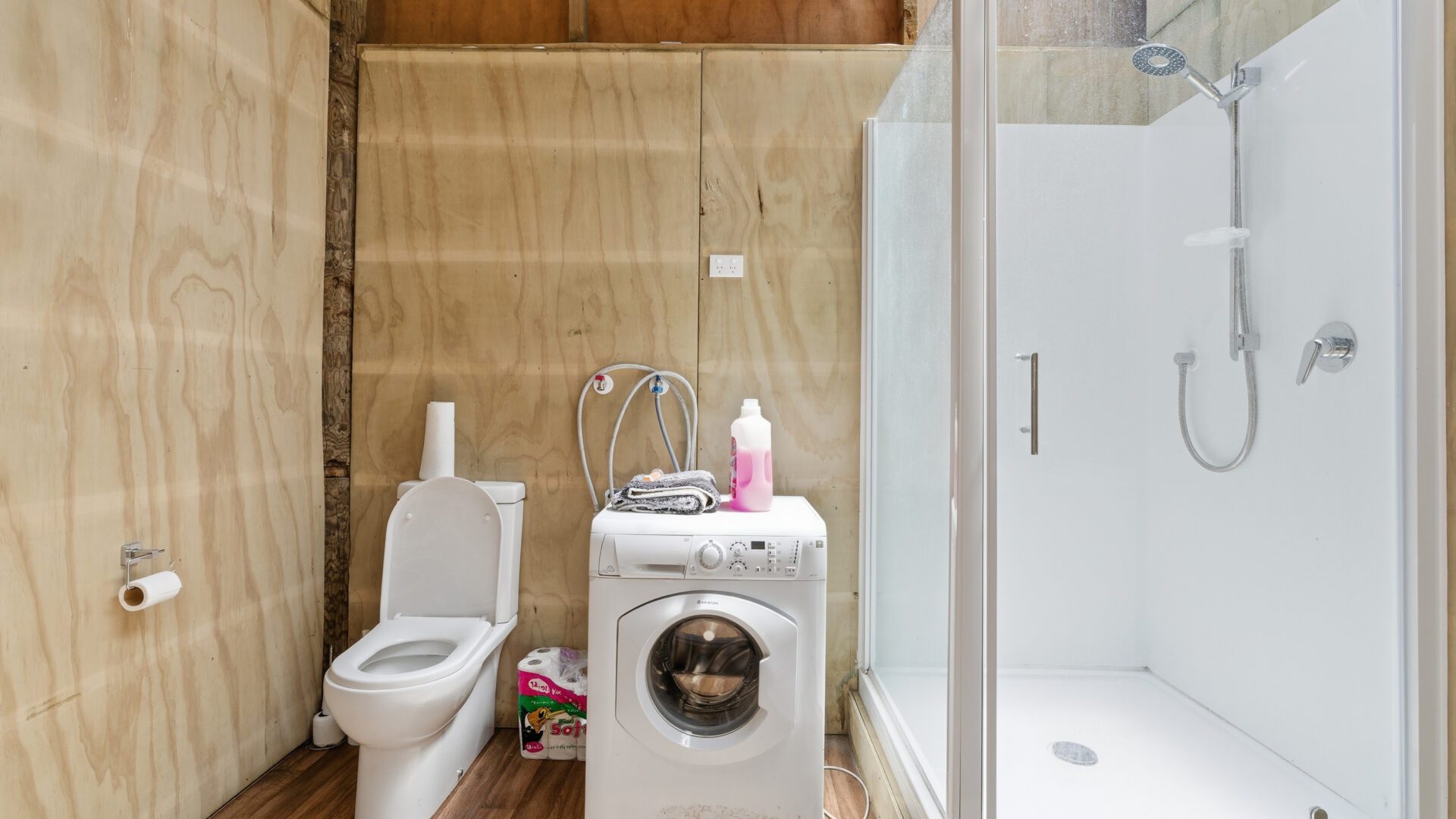 180823438__1766126705-97165-19