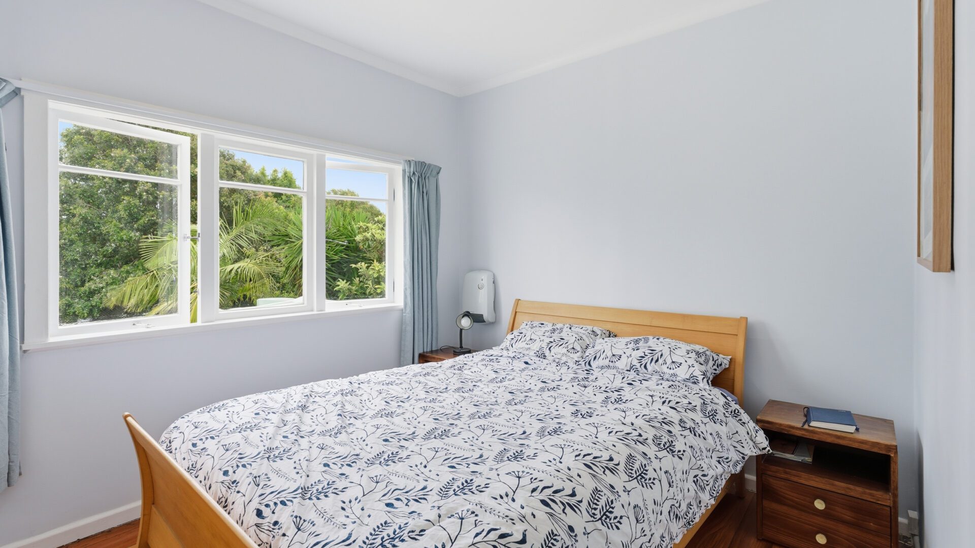 181158014__1766544463-43445-23