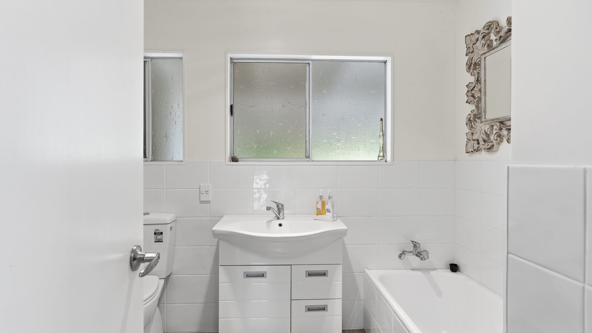 181159215__1766547361-60362-21