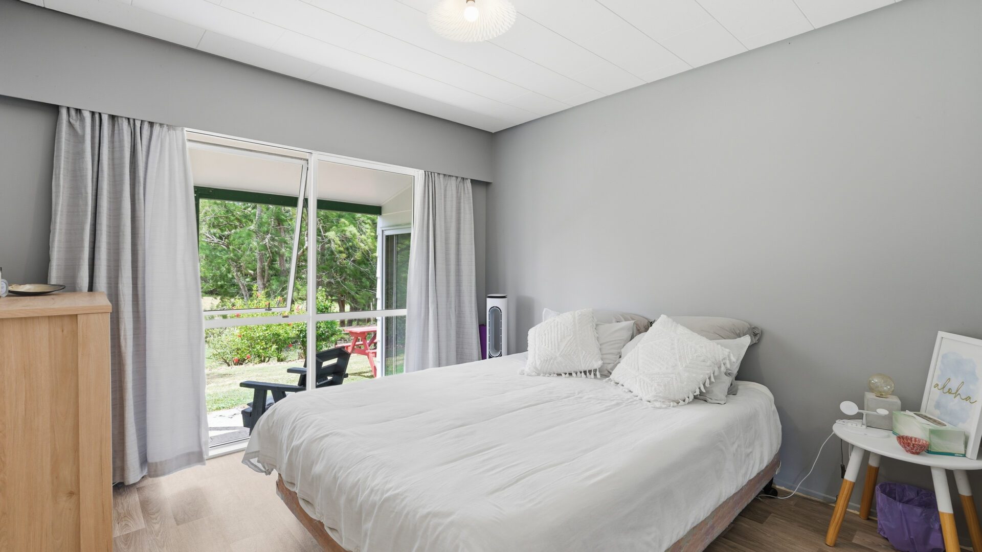 181159235__1766547386-60460-24