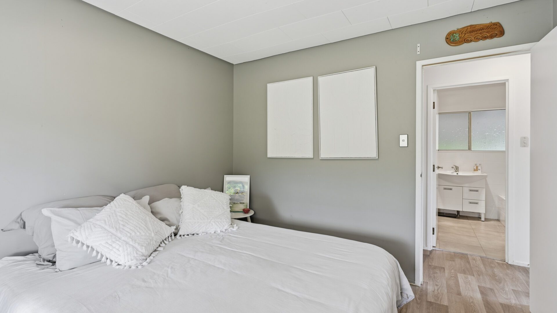 181159279__1766547426-48658-25