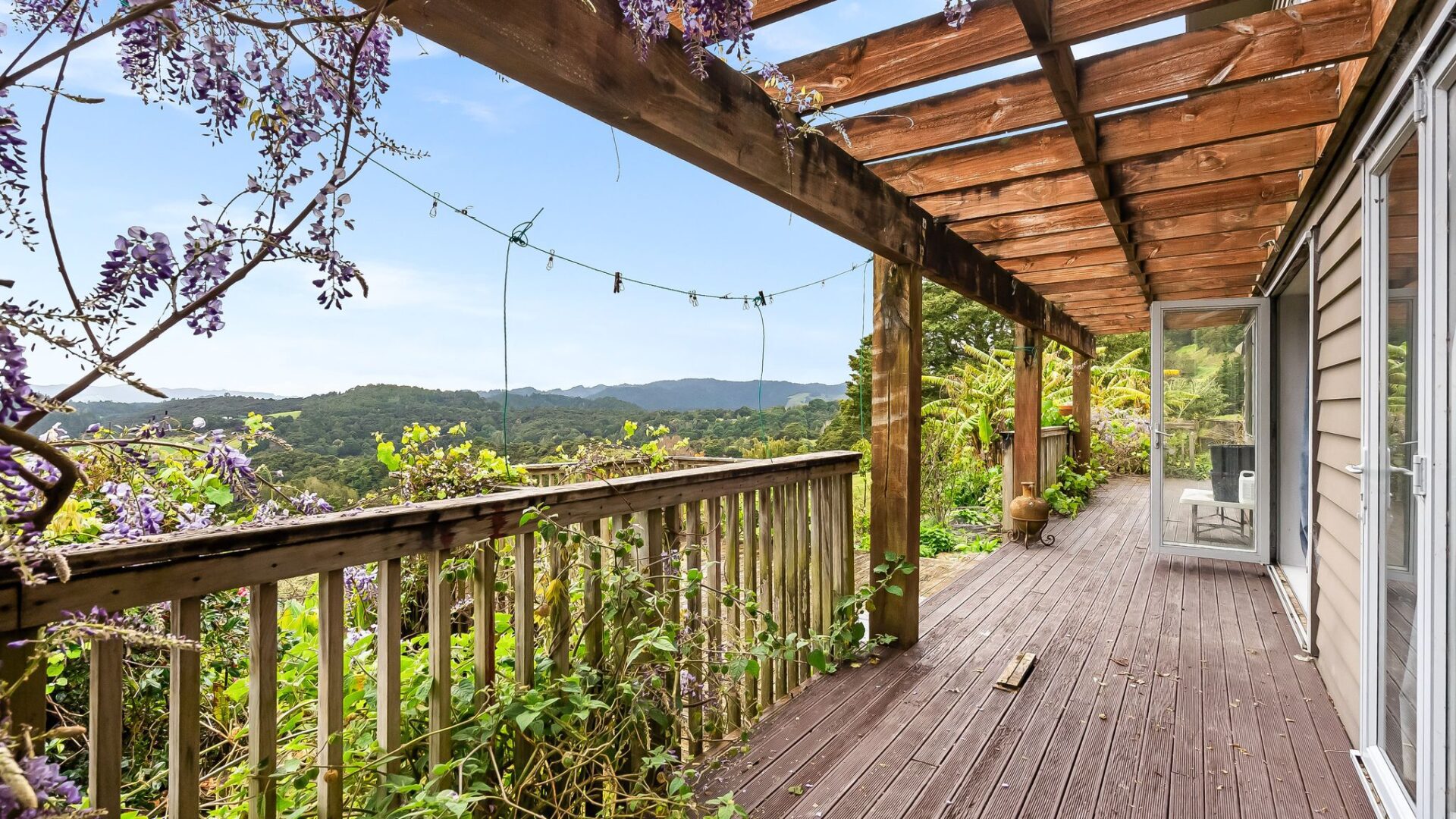 166505611__1759698403-7033-web945SpringfieldRoad-14