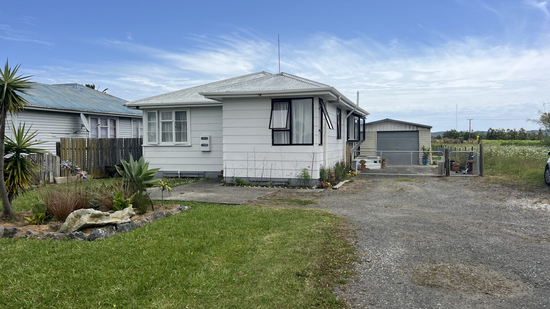 177090776__1764275953-16398-IMG8650