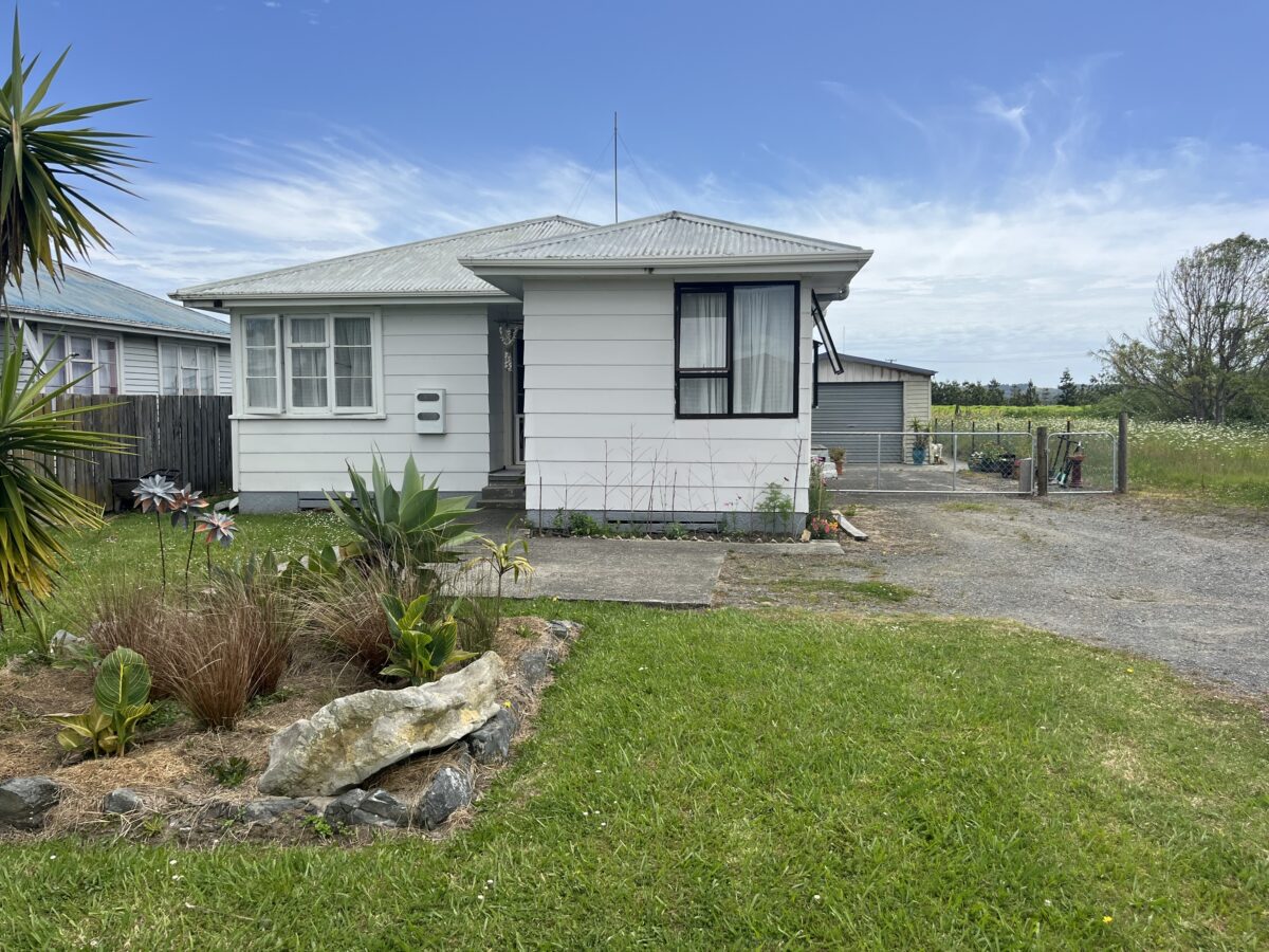 Solid Awanui Opportunity on 809 sq m section!