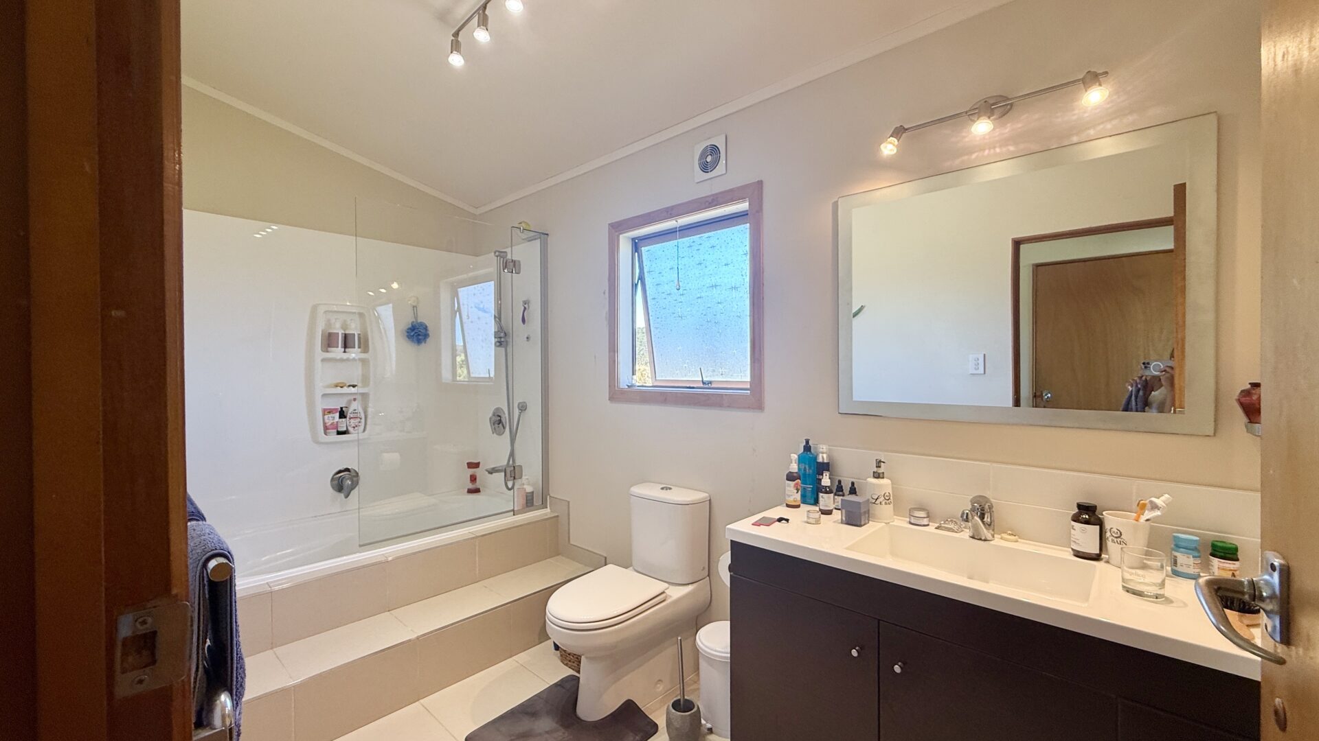 182058502__1768174711-1768174468