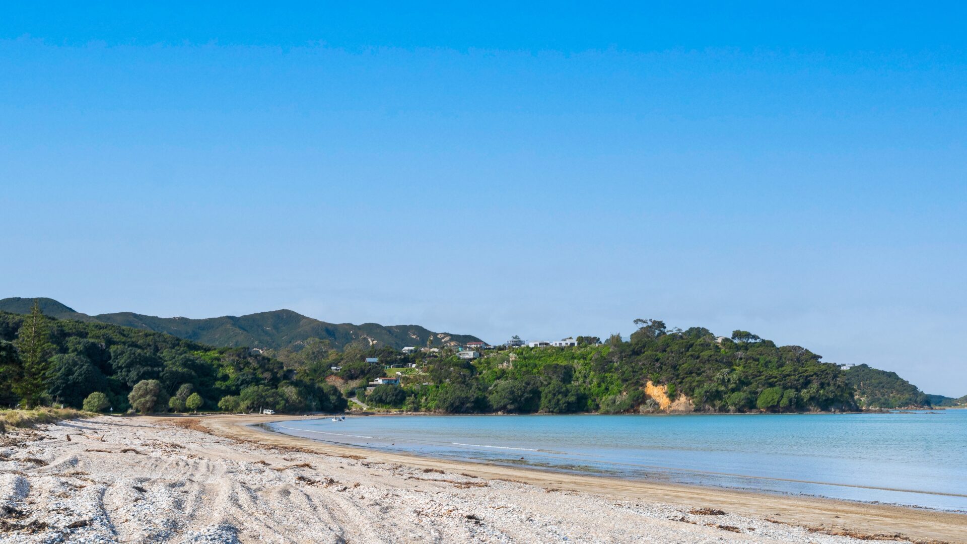 182125009__1768188249-66016-beach