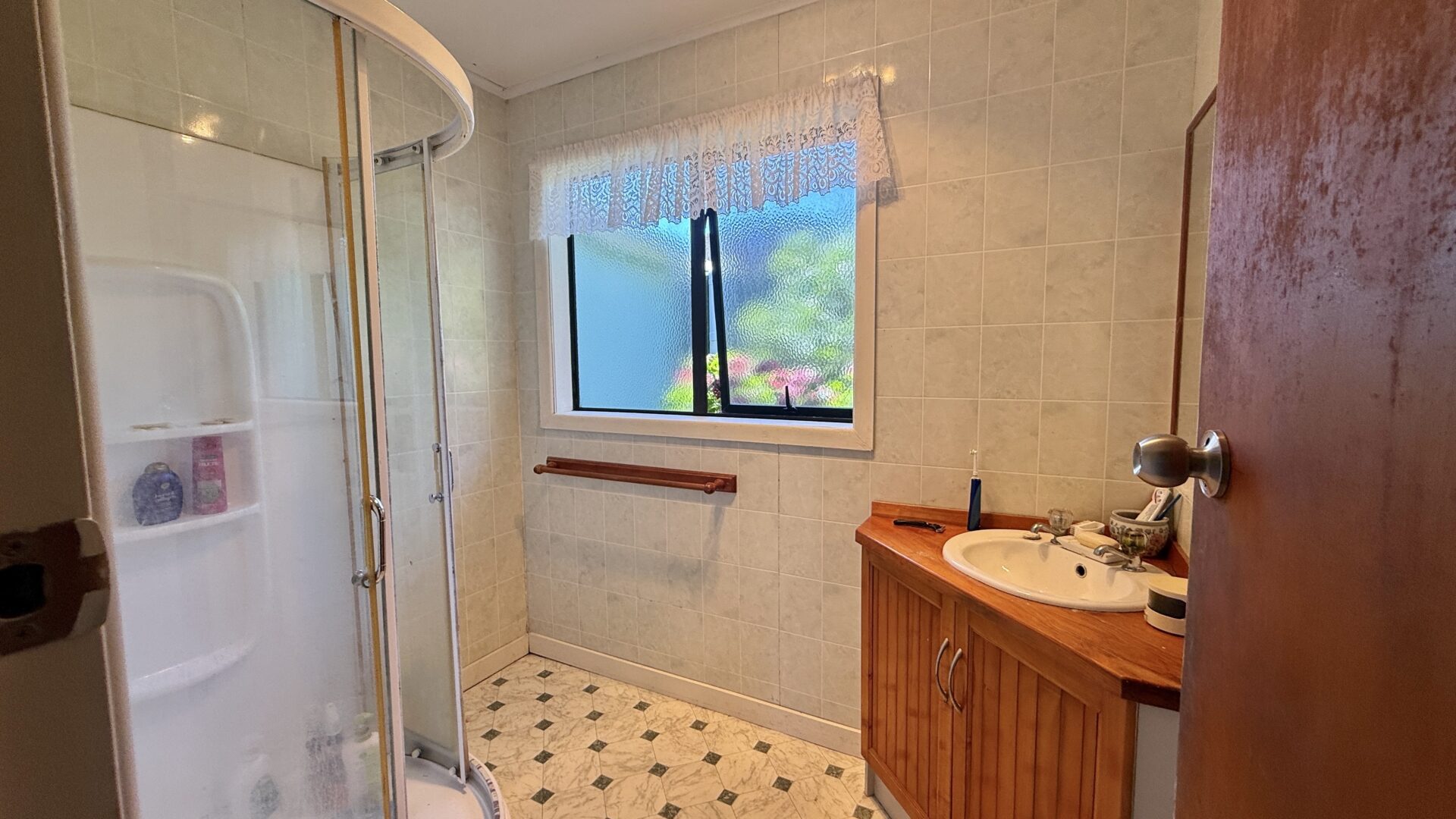 182134993__1768190859-1768190788