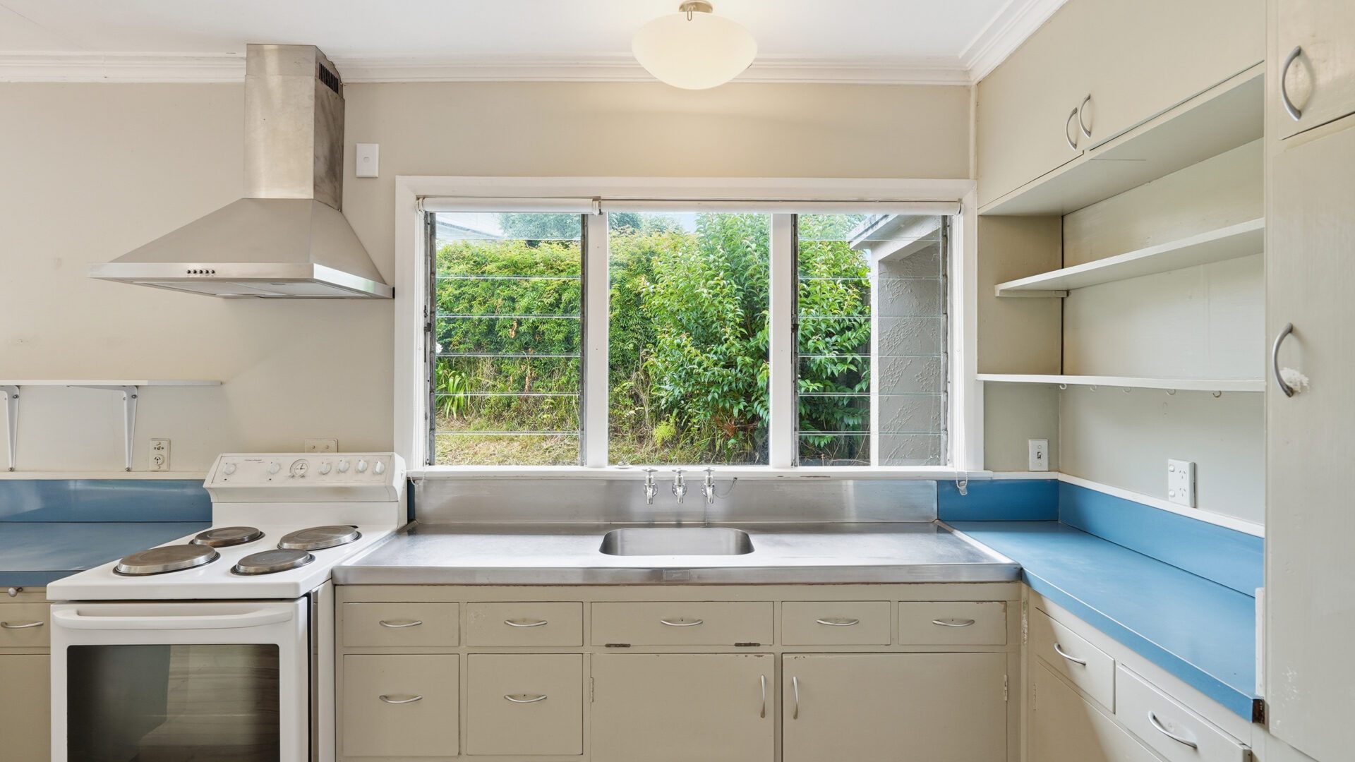 182421690__1768351486-50412-8