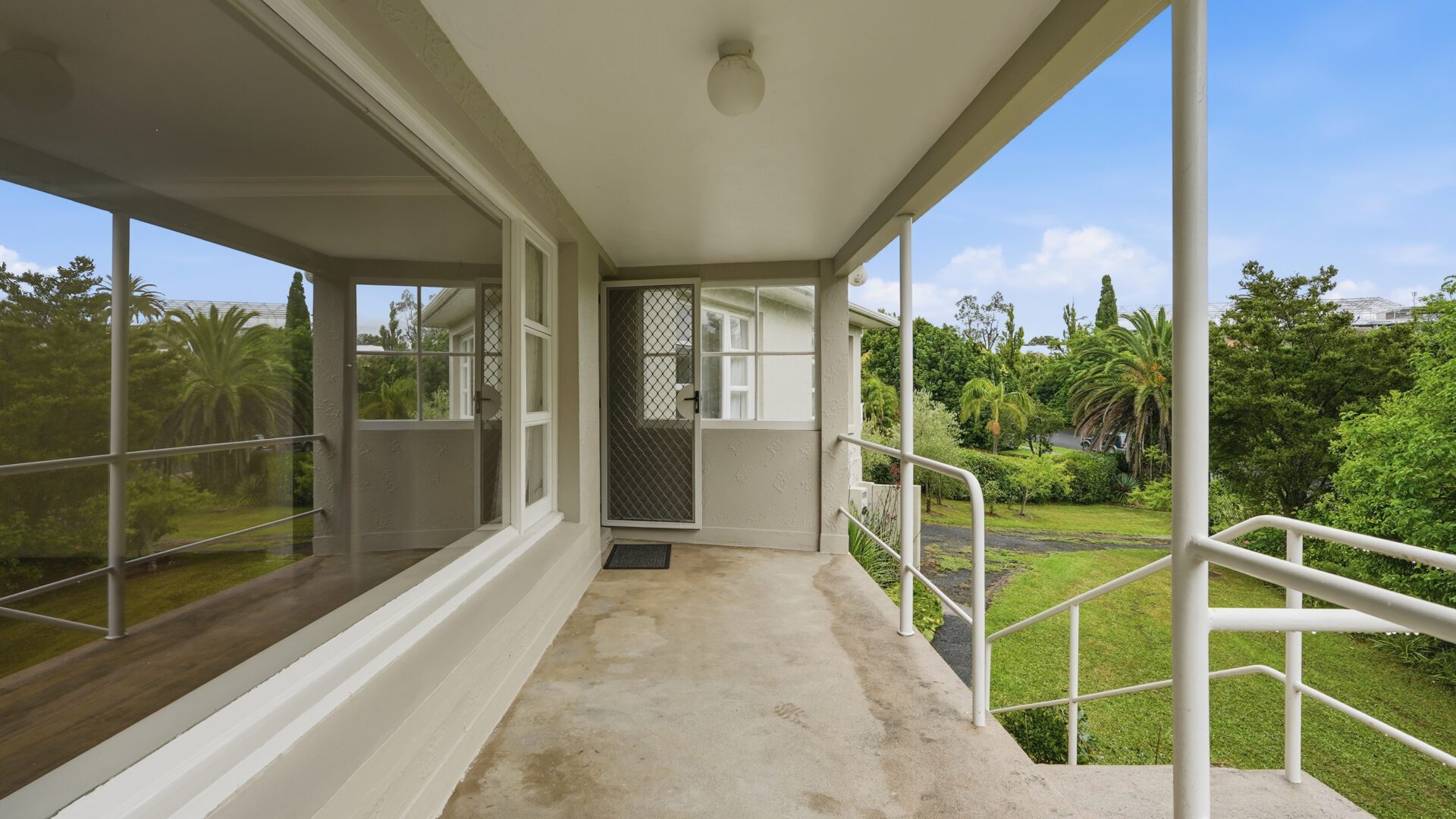 182421699__1768351491-50613-18