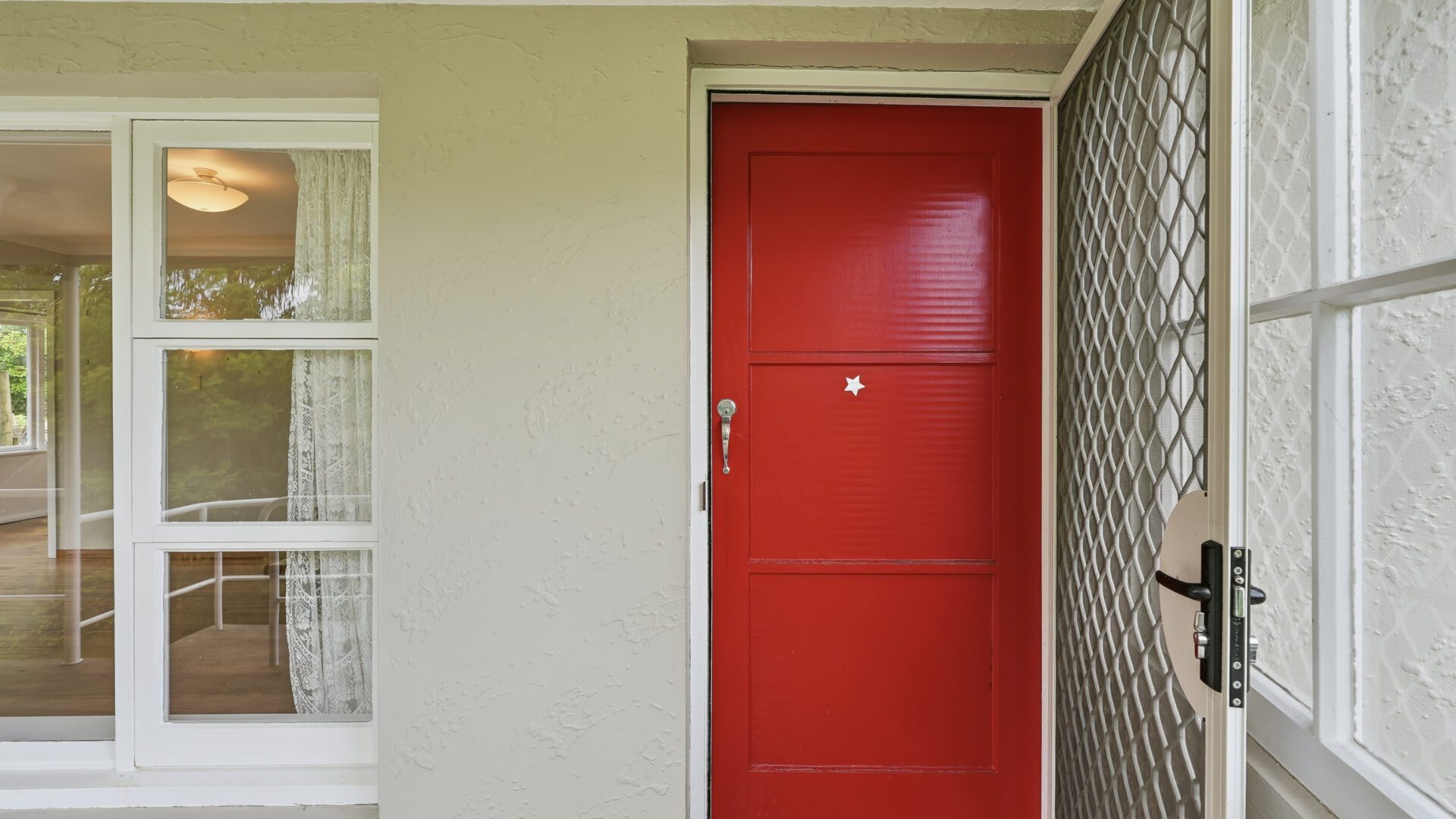 182421778__1768351533-50921-16