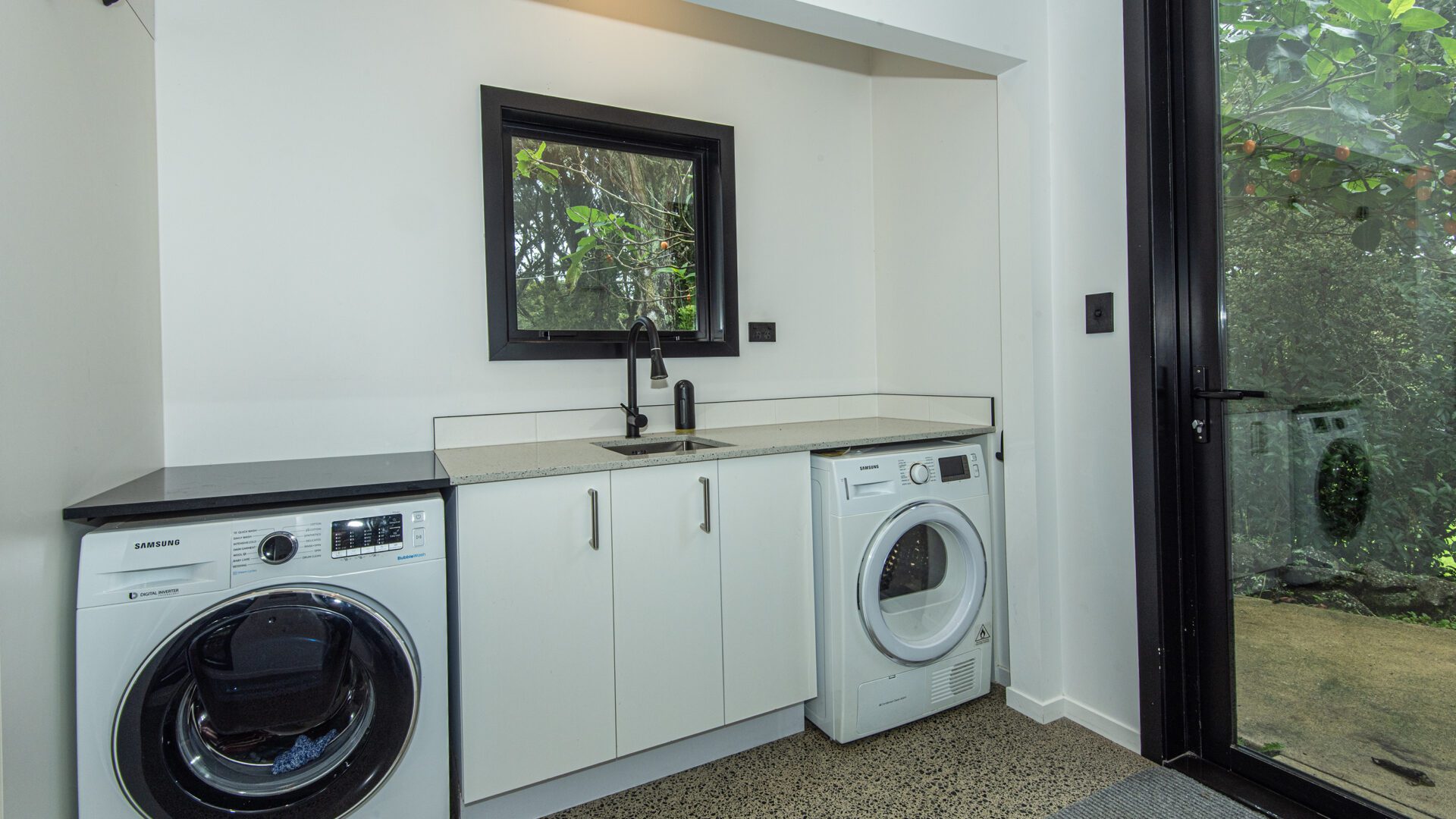 184155482__1769466593-31081-013Open2viewID593516-MangakahiaRd304